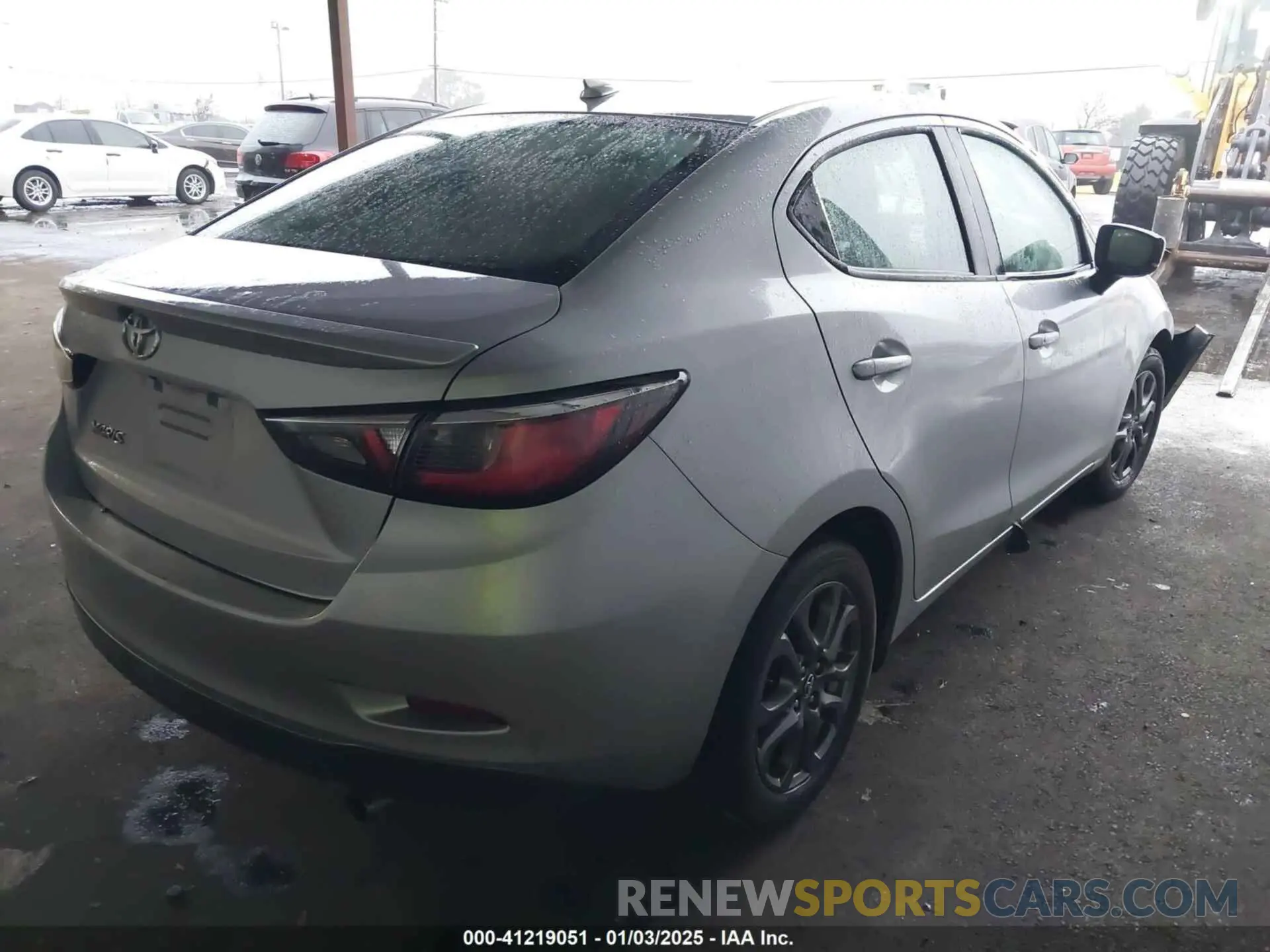 4 fotografías del automóvil dañado 3MYDLBYV1LY704997 TOYOTA YARIS 2020