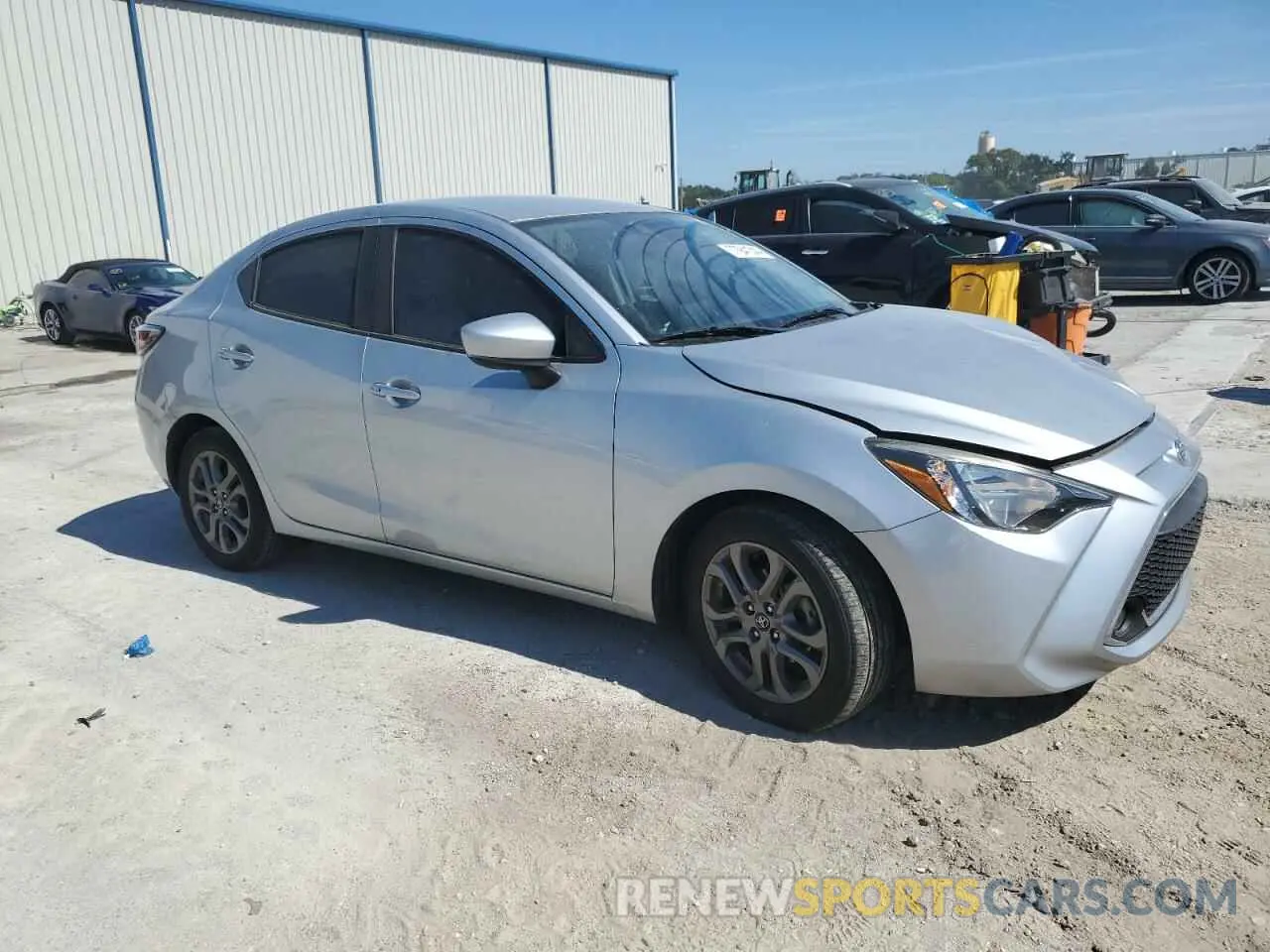 4 fotografías del automóvil dañado 3MYDLBYV1LY714882 TOYOTA YARIS 2020