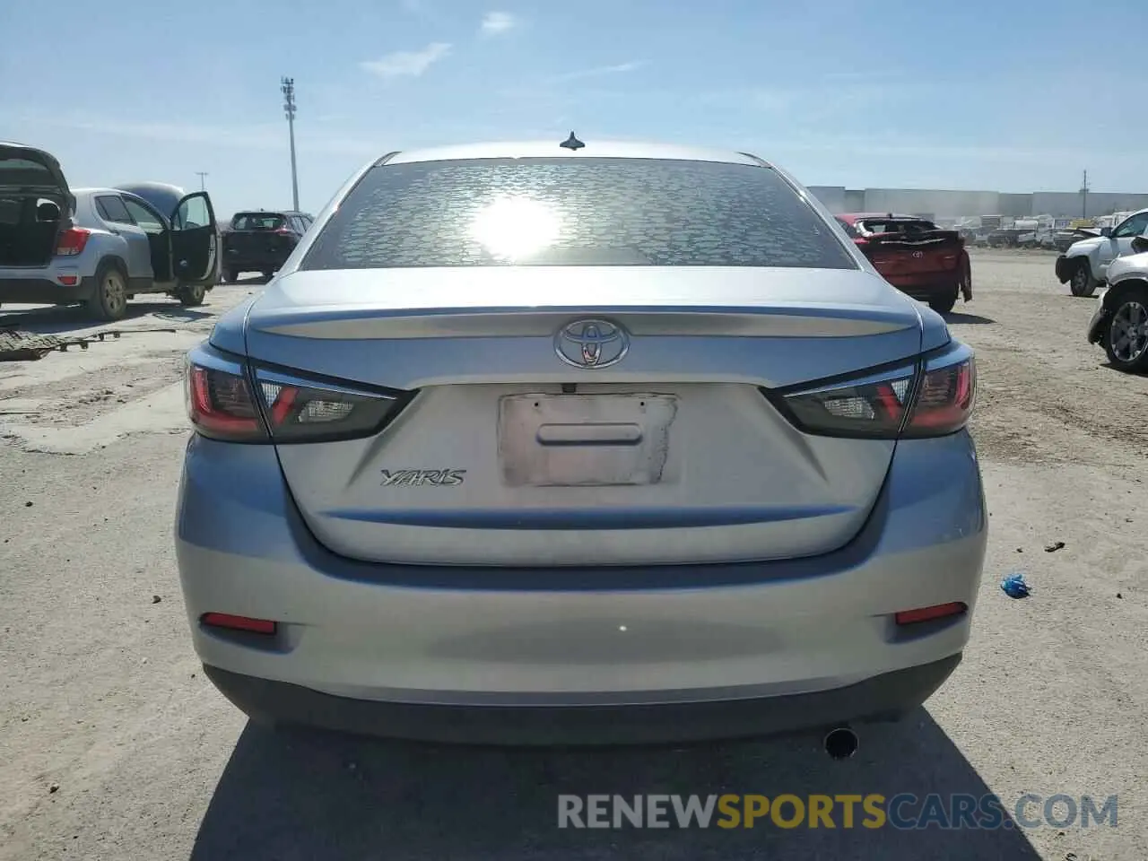 6 fotografías del automóvil dañado 3MYDLBYV1LY714882 TOYOTA YARIS 2020