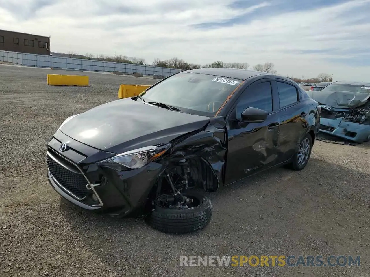 2 fotografías del automóvil dañado 3MYDLBYV6LY711444 TOYOTA YARIS 2020