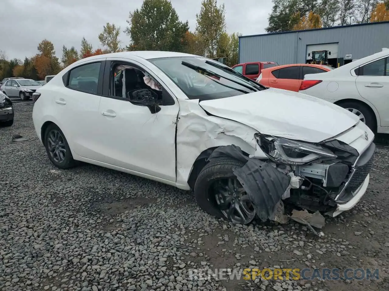 4 fotografías del automóvil dañado 3MYDLBYV6LY716191 TOYOTA YARIS 2020