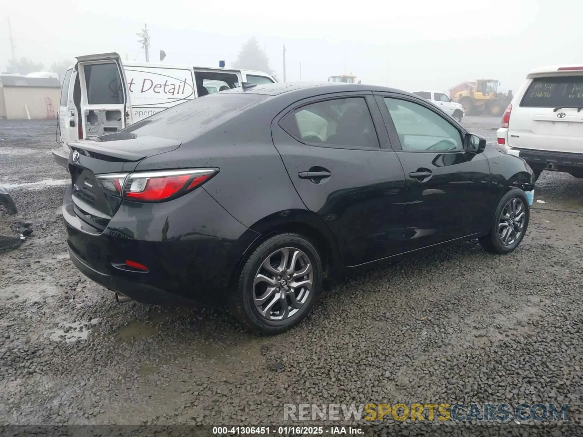 4 fotografías del automóvil dañado 3MYDLBYV8LY716242 TOYOTA YARIS 2020
