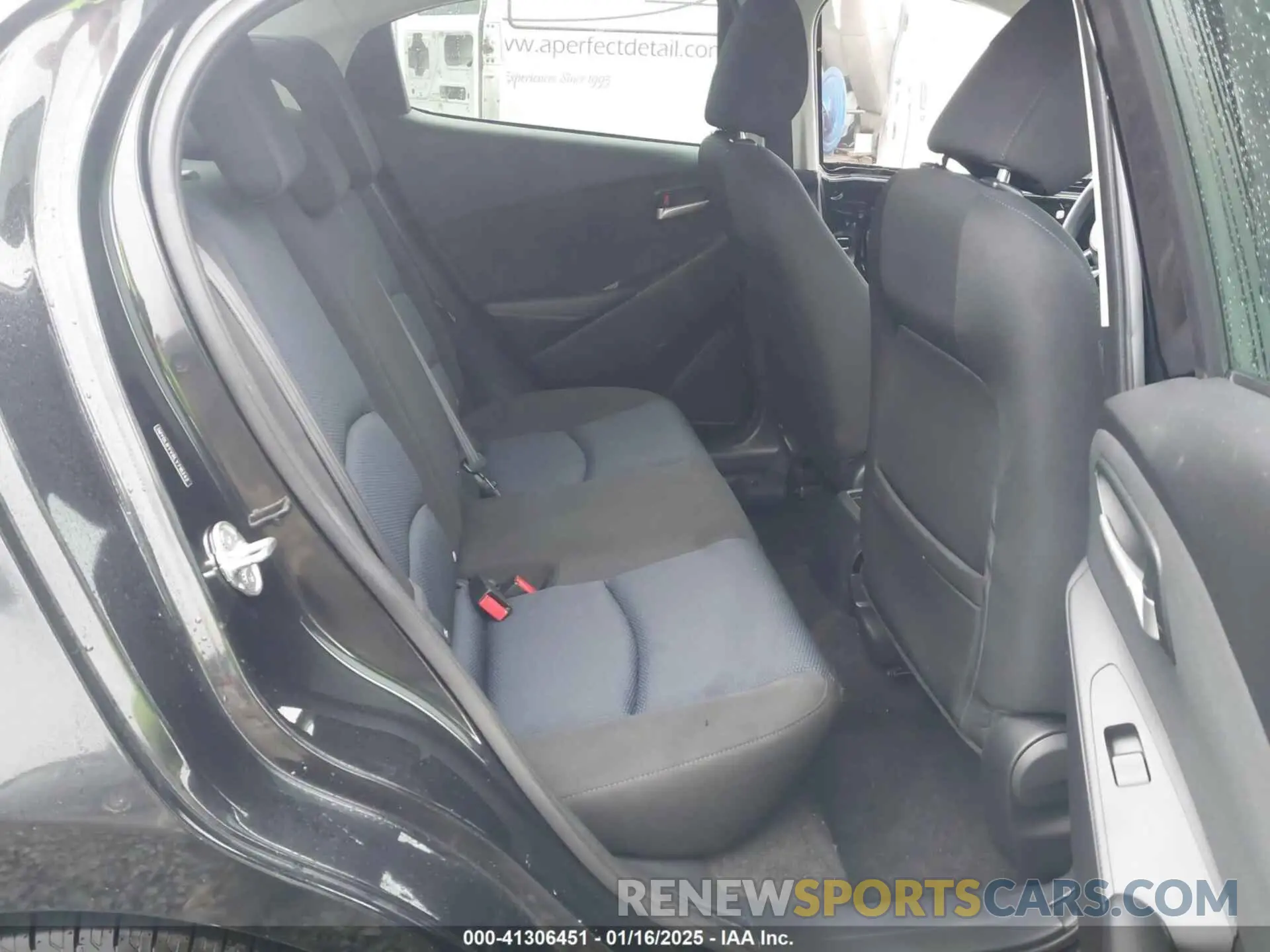 8 fotografías del automóvil dañado 3MYDLBYV8LY716242 TOYOTA YARIS 2020