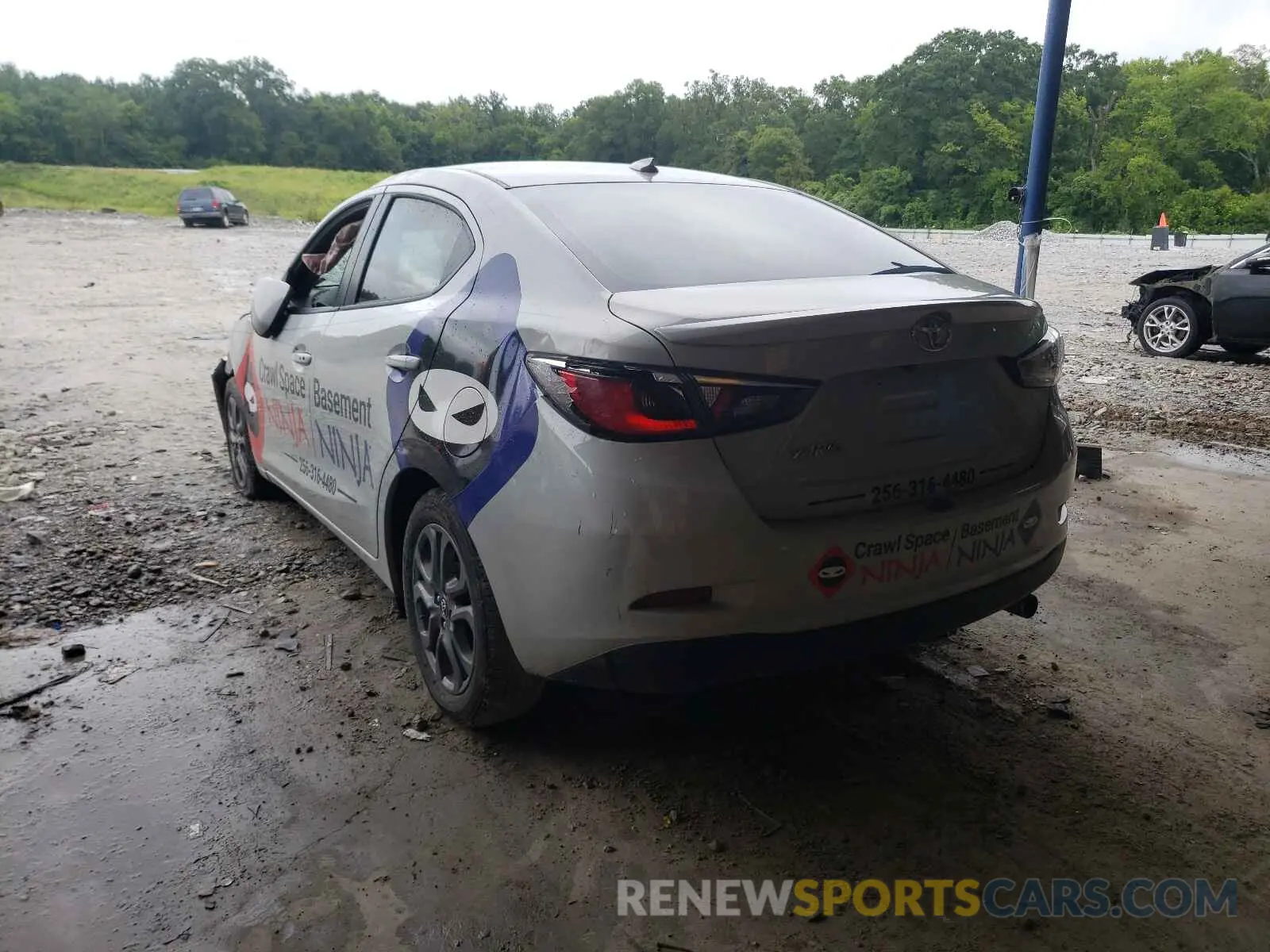 3 fotografías del automóvil dañado 3MYDLBYV9LY707887 TOYOTA YARIS 2020
