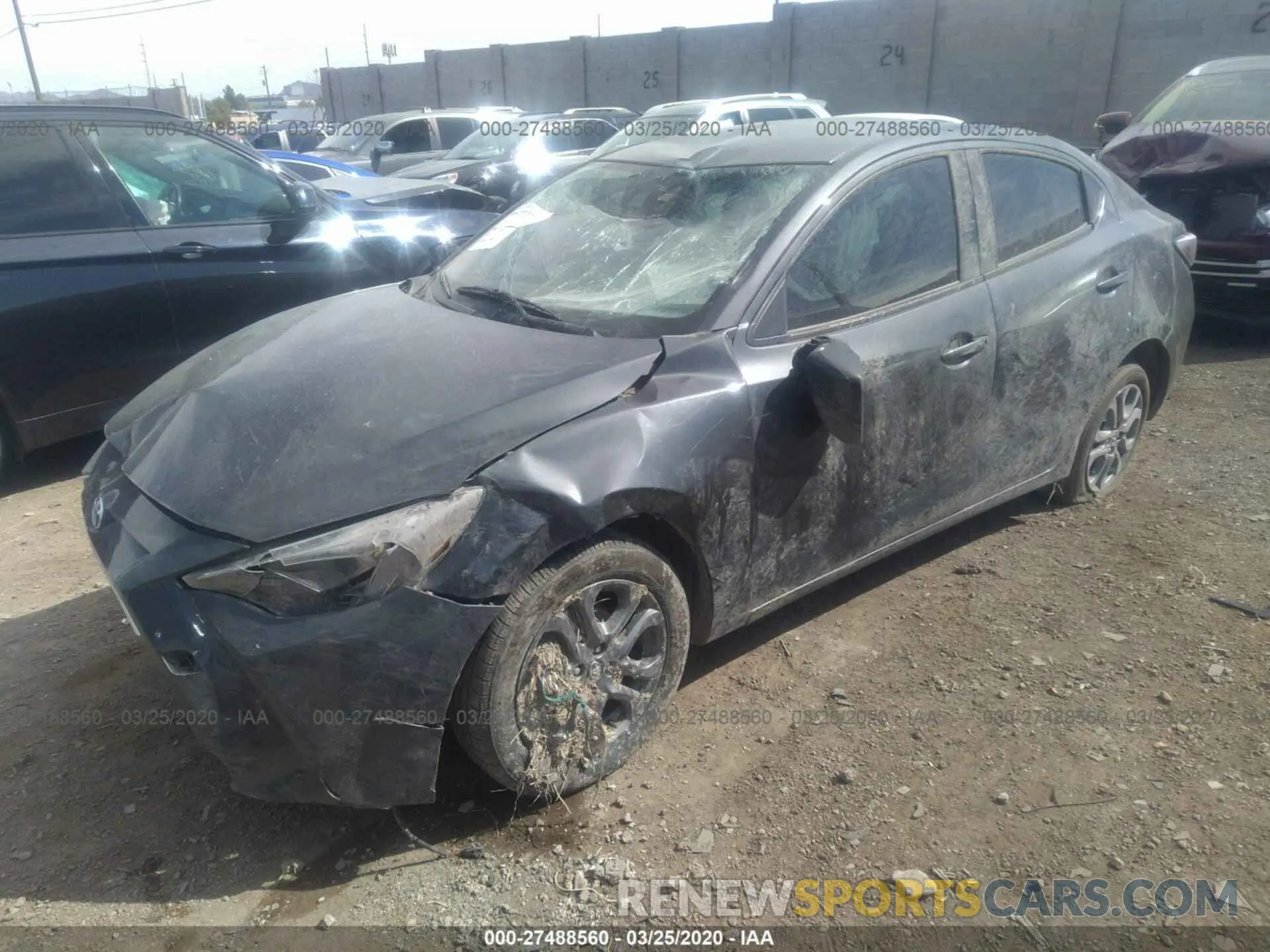2 fotografías del automóvil dañado 3MYDLBYVXLY708384 TOYOTA YARIS 2020