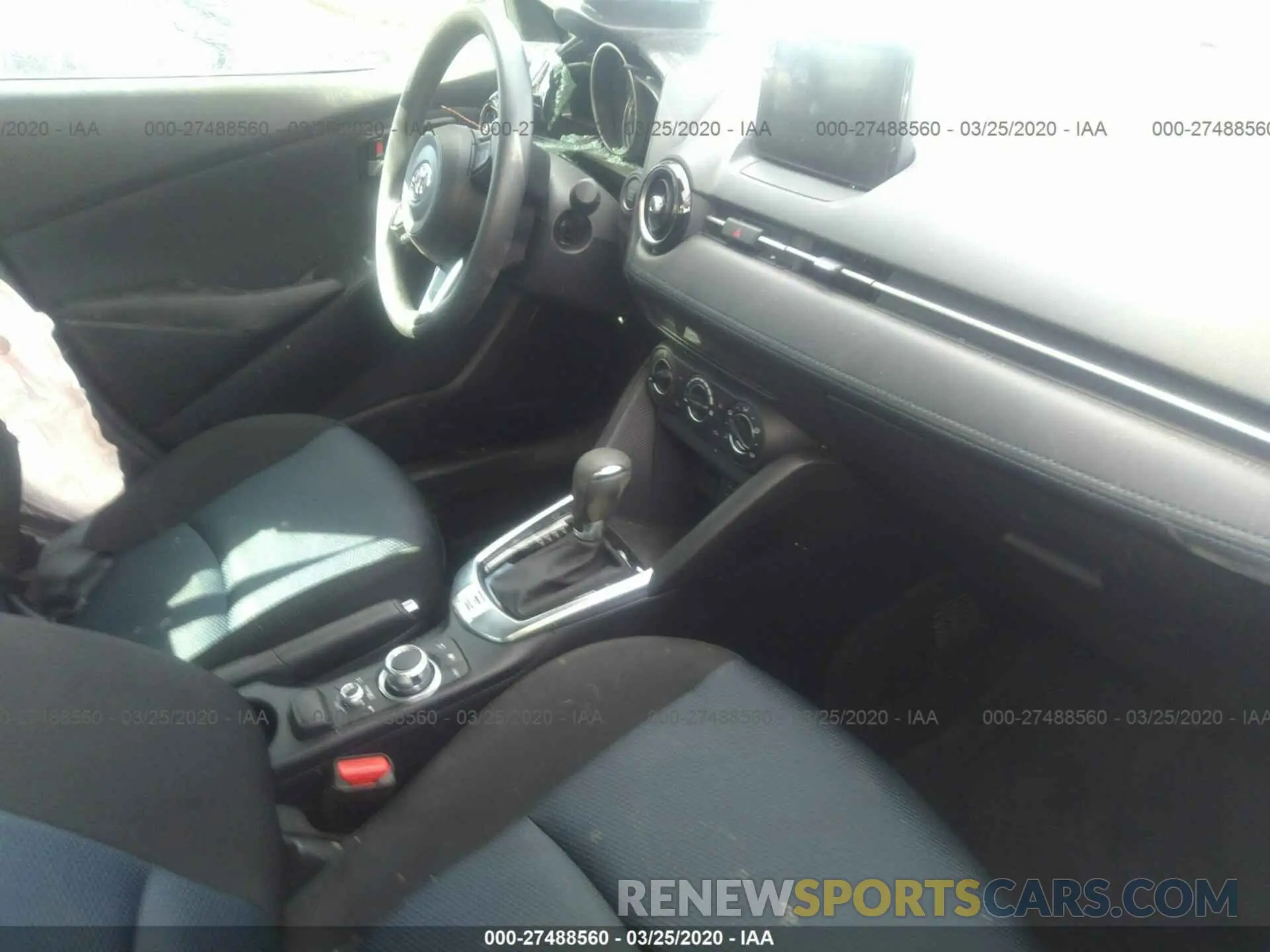 5 fotografías del automóvil dañado 3MYDLBYVXLY708384 TOYOTA YARIS 2020