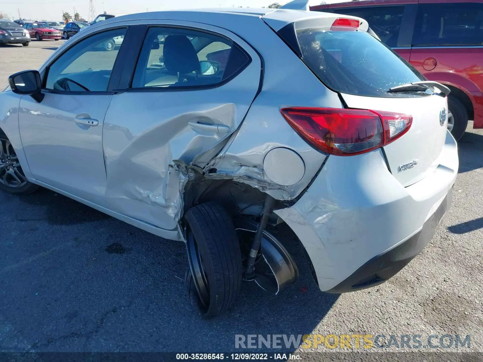 6 fotografías del automóvil dañado 3MYDLBJV1LY703424 TOYOTA YARIS HATCHBACK 2020