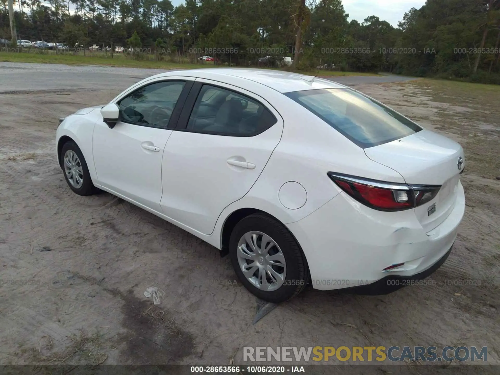 3 fotografías del automóvil dañado 3MYDLBYV5KY509581 TOYOTA YARIS SEDAN 2019