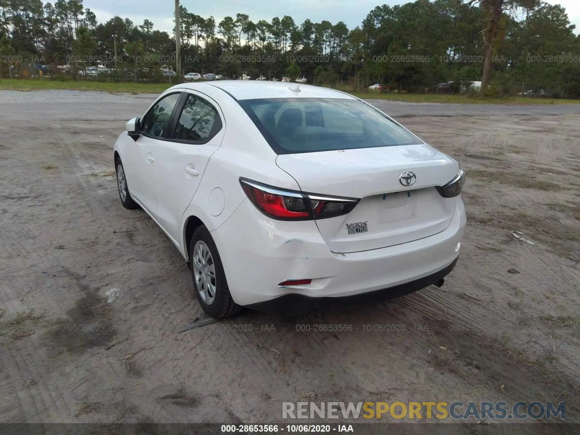 6 fotografías del automóvil dañado 3MYDLBYV5KY509581 TOYOTA YARIS SEDAN 2019