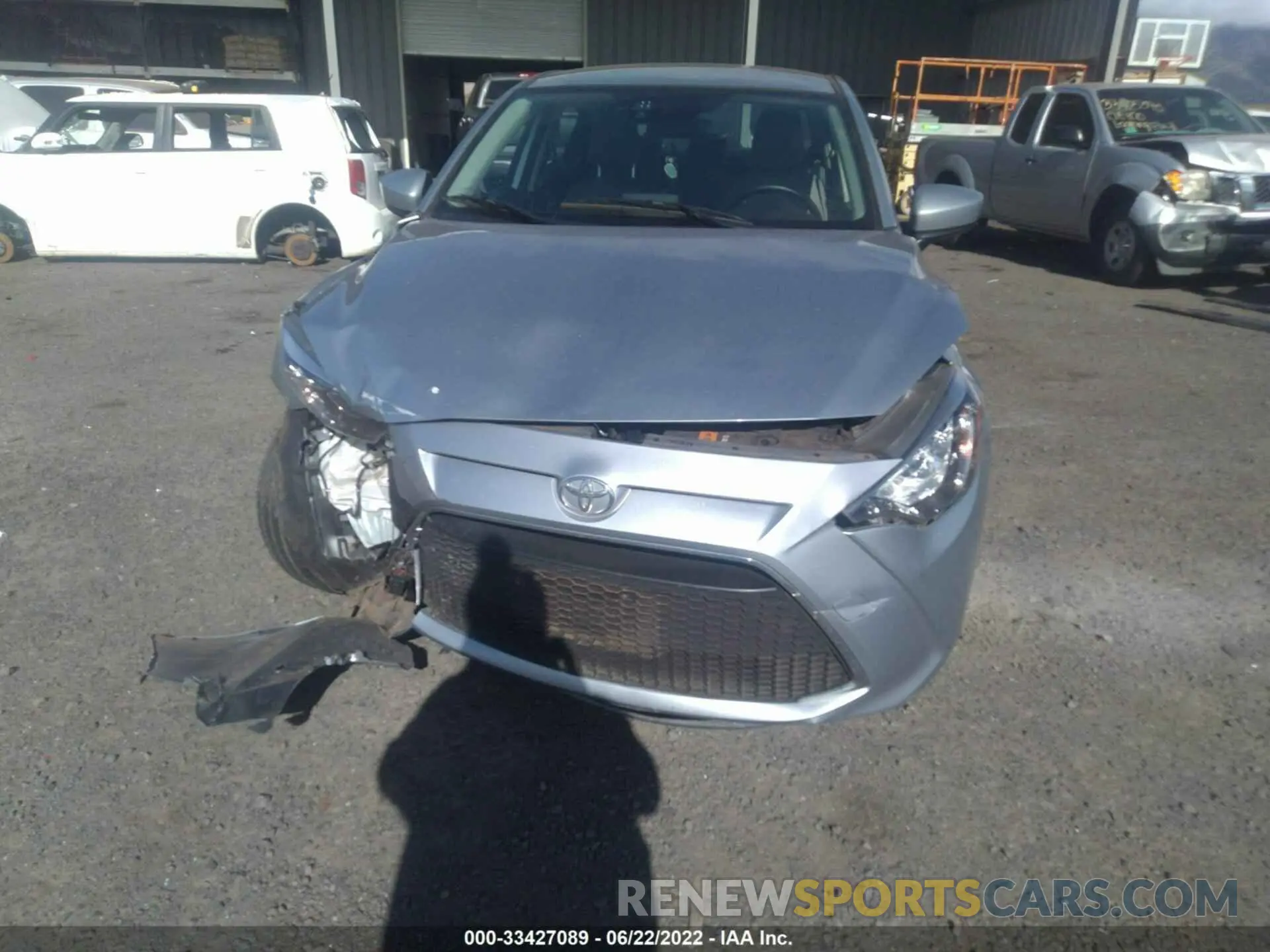 6 fotografías del automóvil dañado 3MYDLBYV0LY715263 TOYOTA YARIS SEDAN 2020