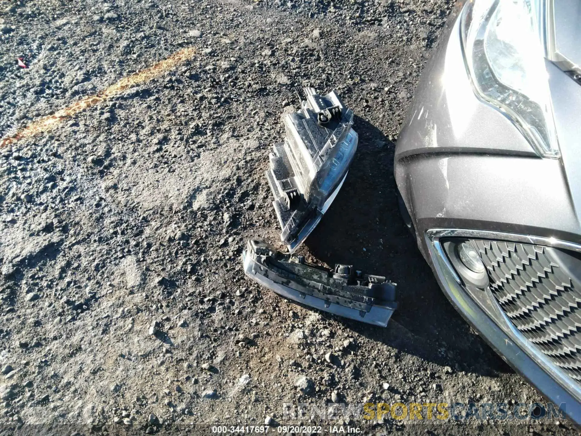 12 fotografías del automóvil dañado 3MYDLBYV4LY703326 TOYOTA YARIS SEDAN 2020