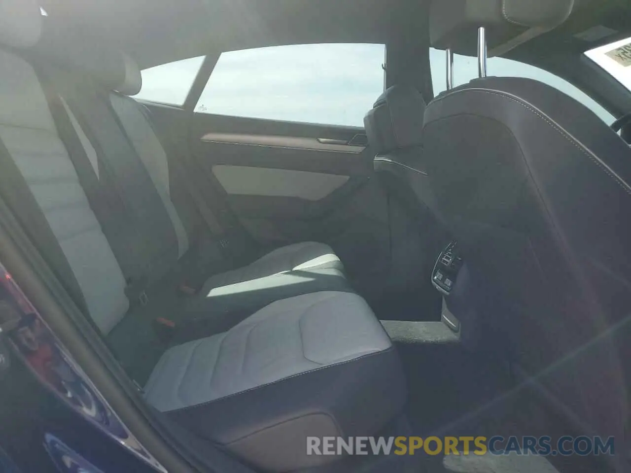10 fotografías del automóvil dañado WVWTR7AN9KE000283 VOLKSWAGEN ARTEON 2019