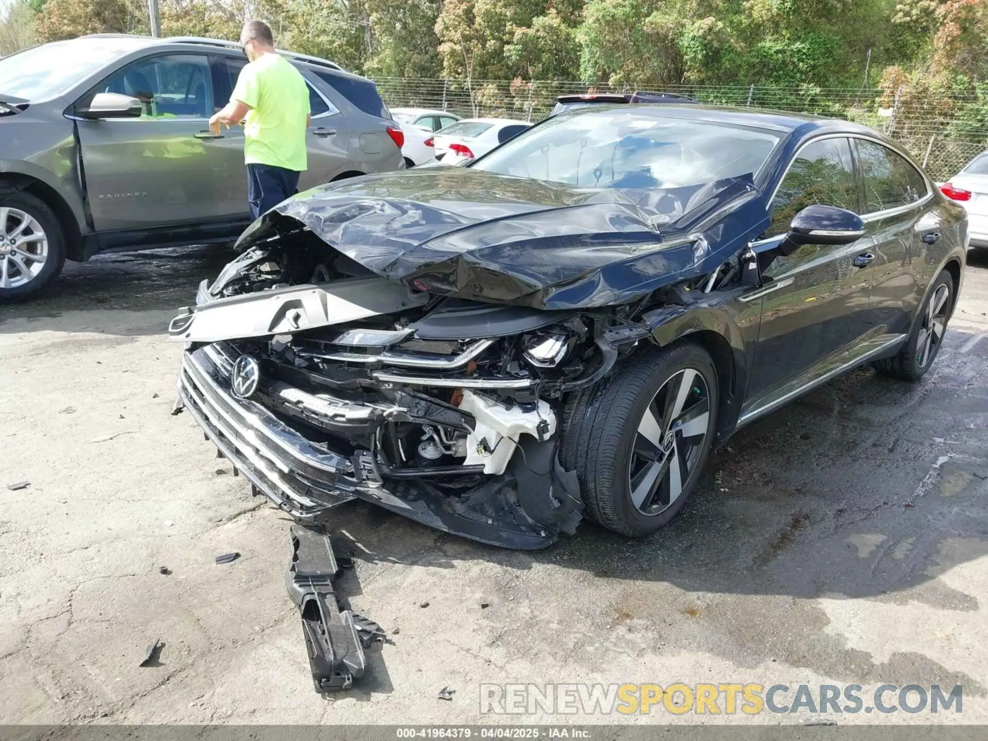 2 fotografías del automóvil dañado WVWAR7AN5ME012022 VOLKSWAGEN ARTEON 2021