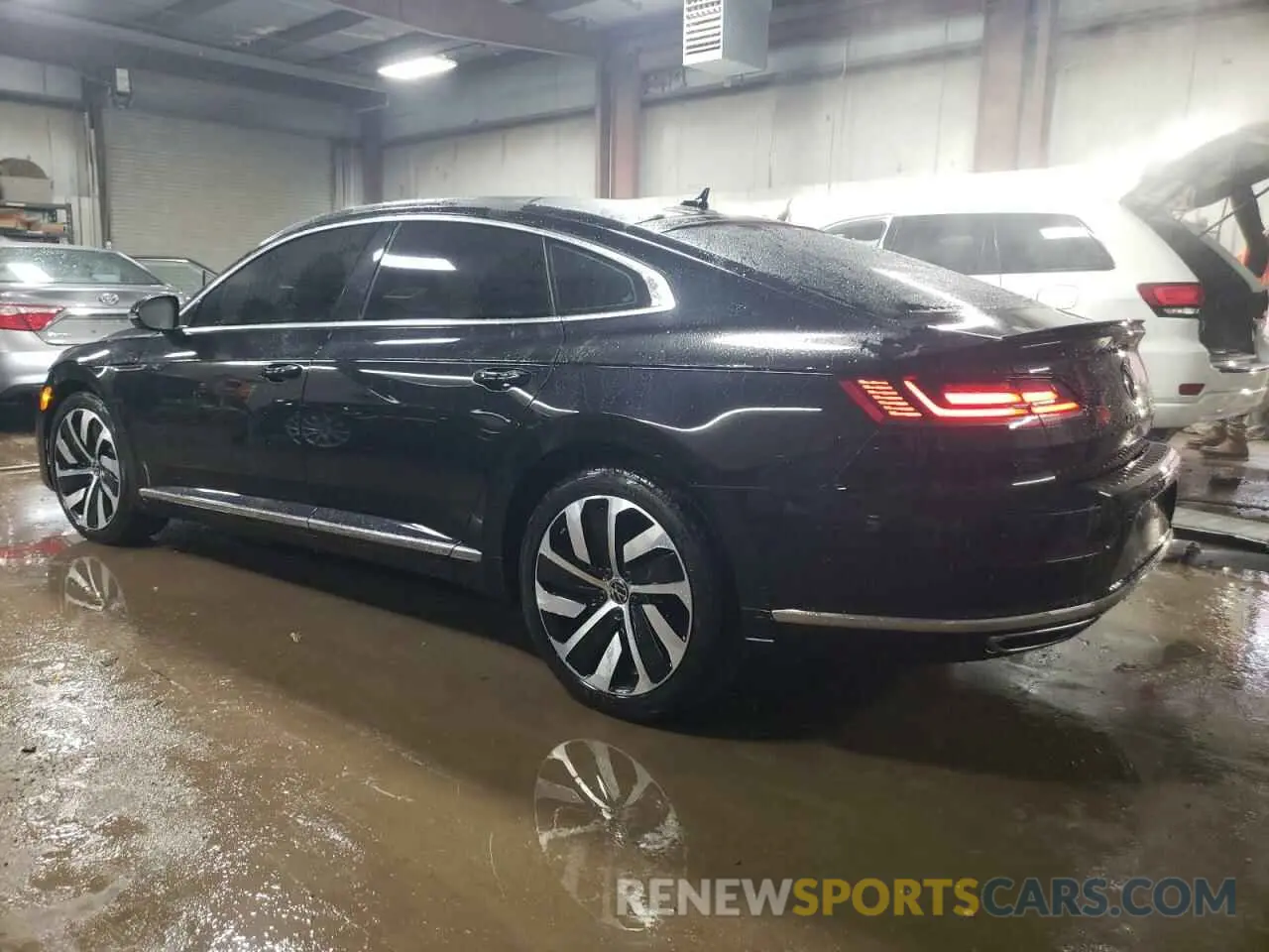 2 fotografías del automóvil dañado WVWSR7AN4ME009987 VOLKSWAGEN ARTEON 2021