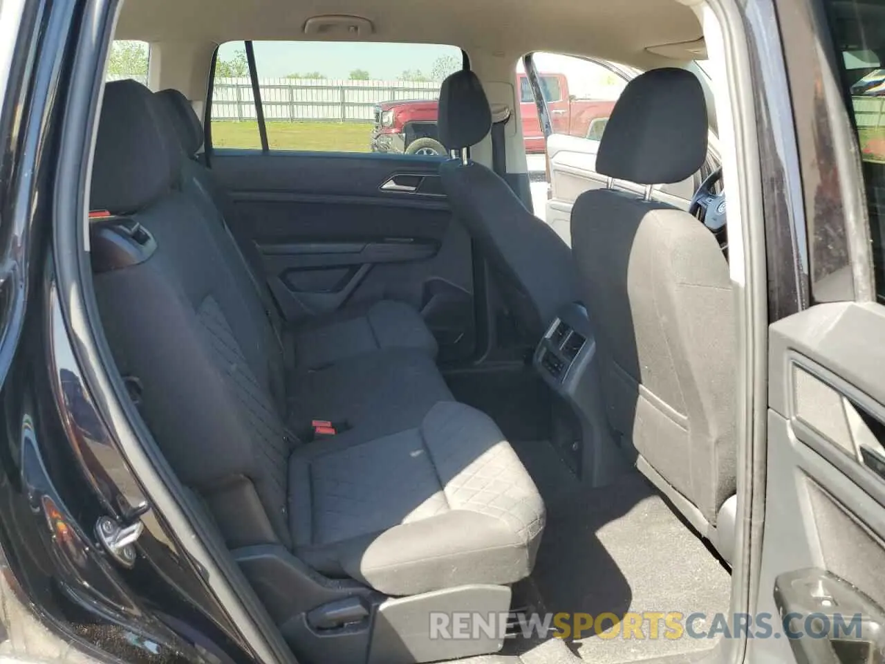 10 fotografías del automóvil dañado 1V2AP2CA9KC606672 VOLKSWAGEN ATLAS 2019