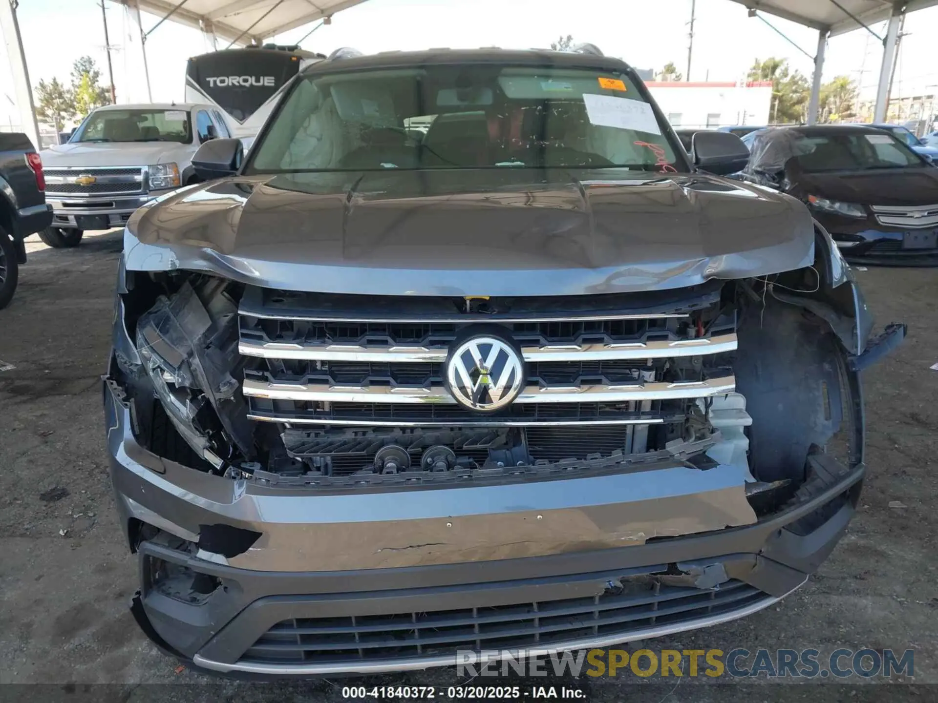 6 fotografías del automóvil dañado 1V2DR2CA2KC547116 VOLKSWAGEN ATLAS 2019