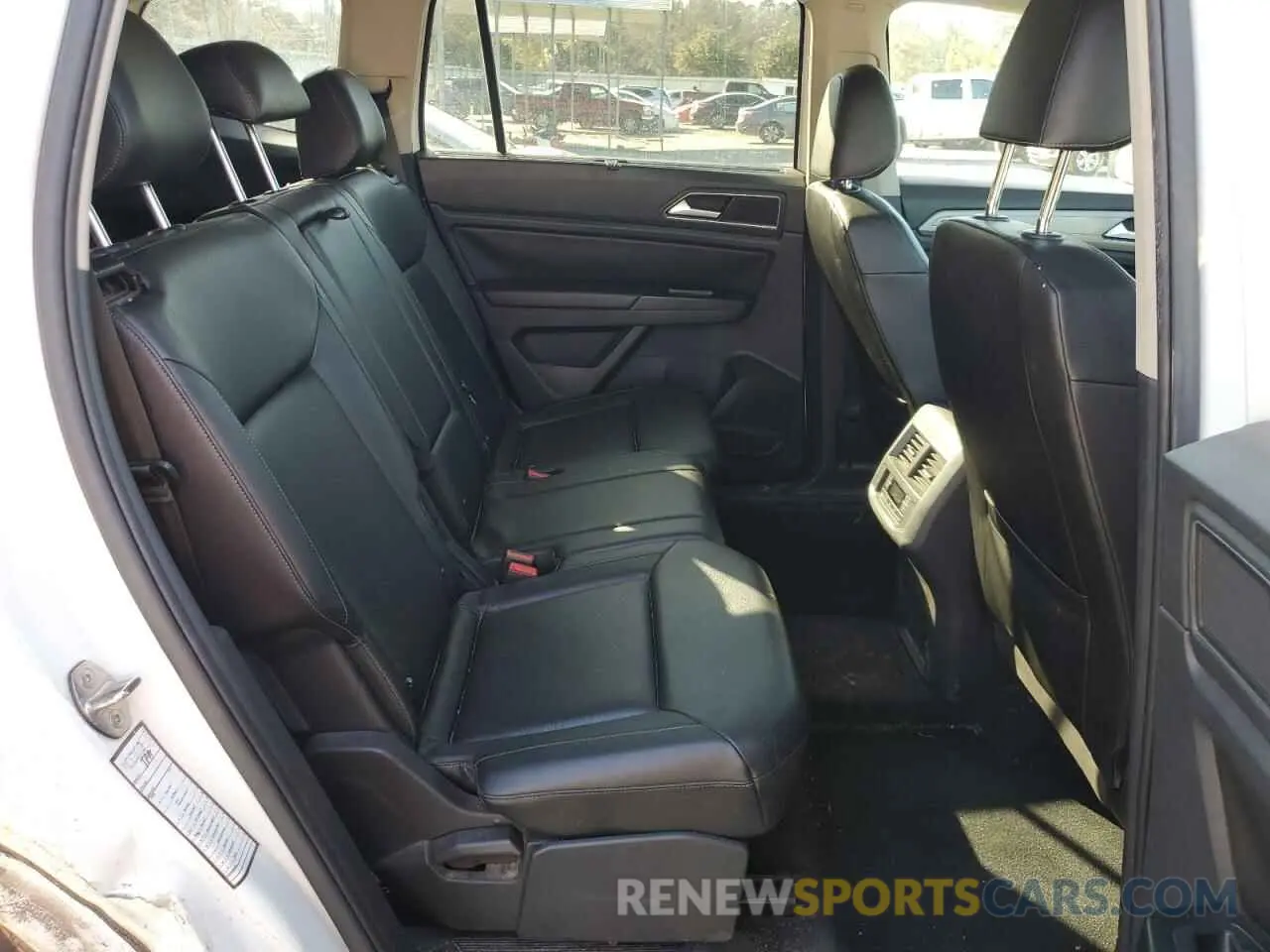 11 fotografías del automóvil dañado 1V2DR2CA5KC534652 VOLKSWAGEN ATLAS 2019