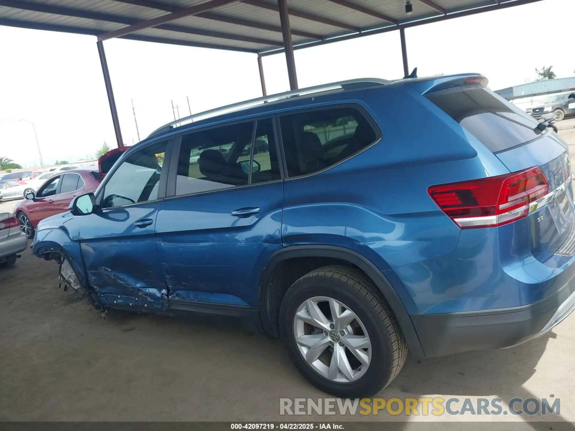 15 fotografías del automóvil dañado 1V2DR2CA7KC516363 VOLKSWAGEN ATLAS 2019