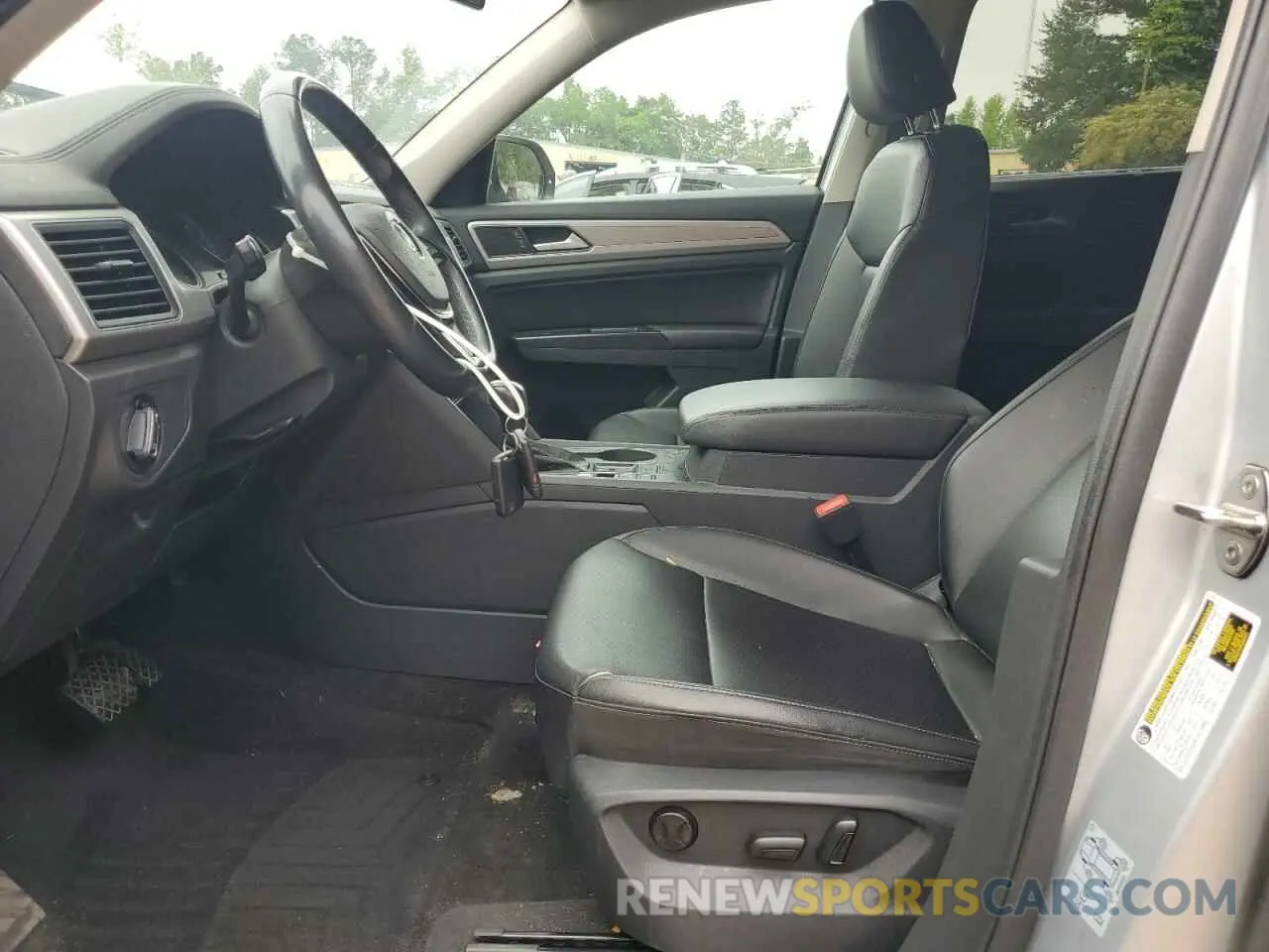 7 fotografías del automóvil dañado 1V2DR2CA8KC530787 VOLKSWAGEN ATLAS 2019
