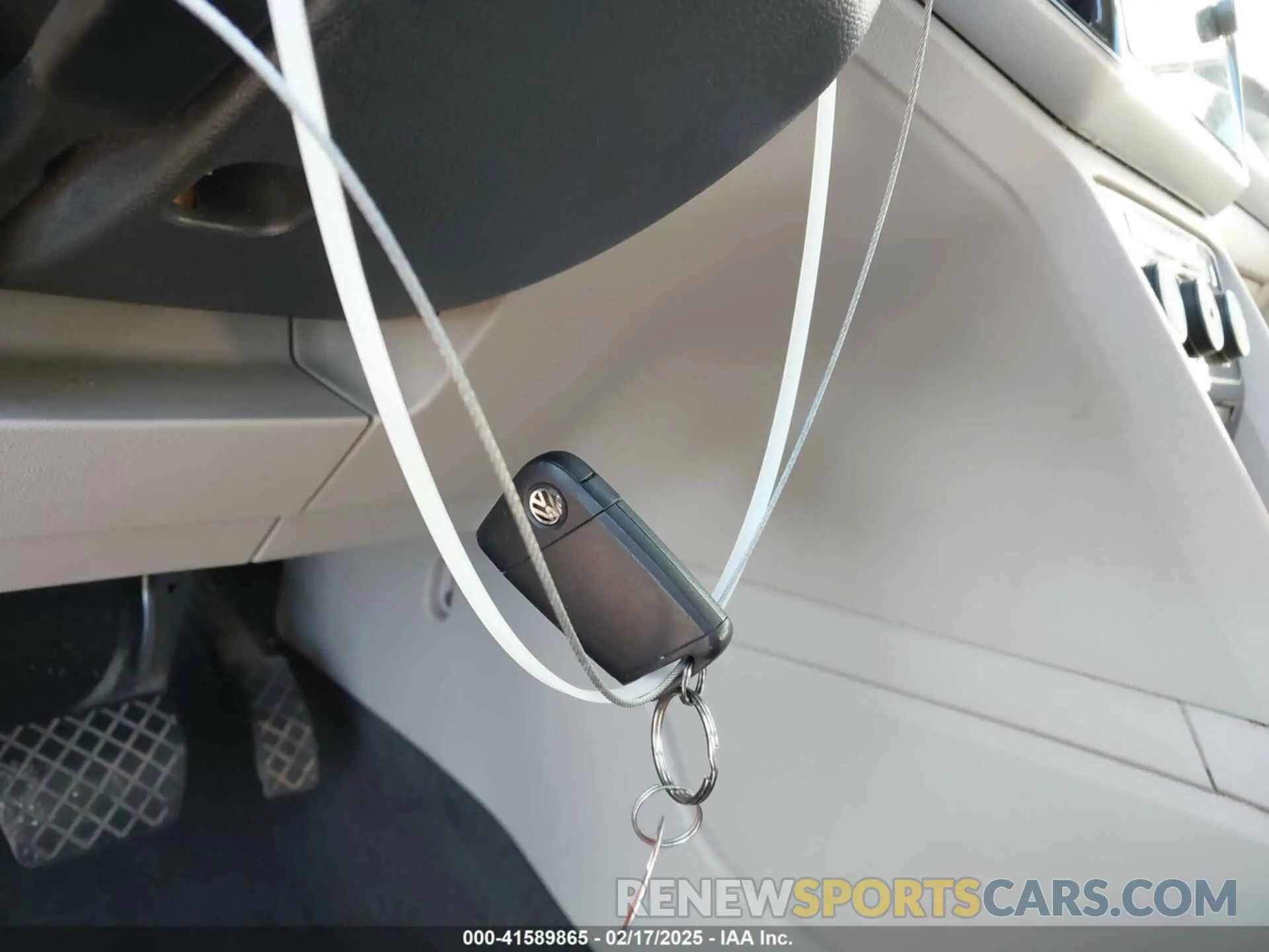 11 fotografías del automóvil dañado 1V2ER2CA8KC509118 VOLKSWAGEN ATLAS 2019
