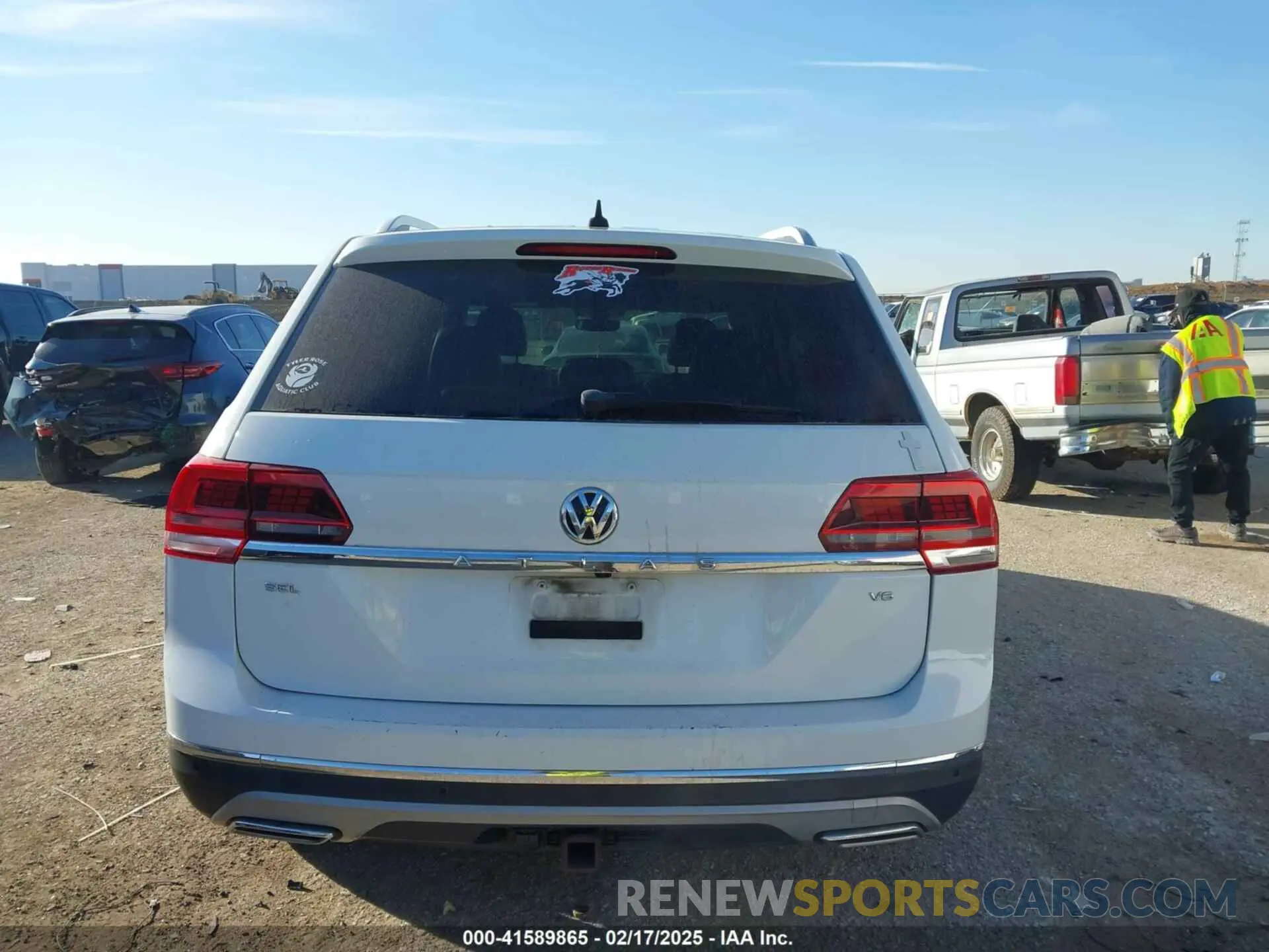 16 fotografías del automóvil dañado 1V2ER2CA8KC509118 VOLKSWAGEN ATLAS 2019