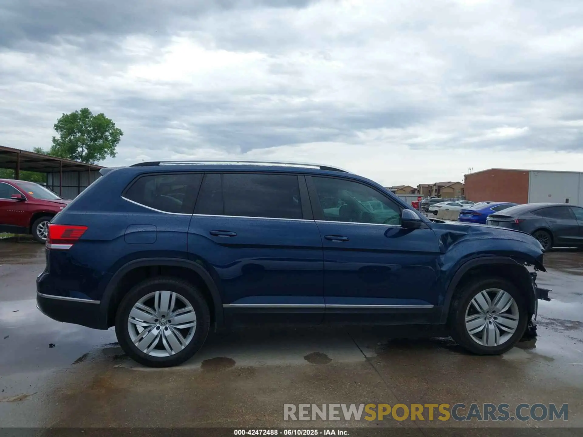 14 fotografías del automóvil dañado 1V2ER2CA9KC604299 VOLKSWAGEN ATLAS 2019