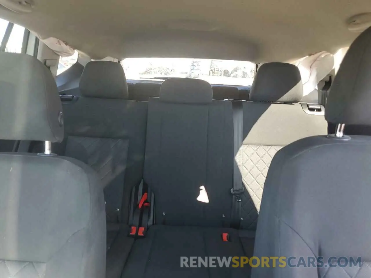10 fotografías del automóvil dañado 1V2GR2CA5KC563016 VOLKSWAGEN ATLAS 2019