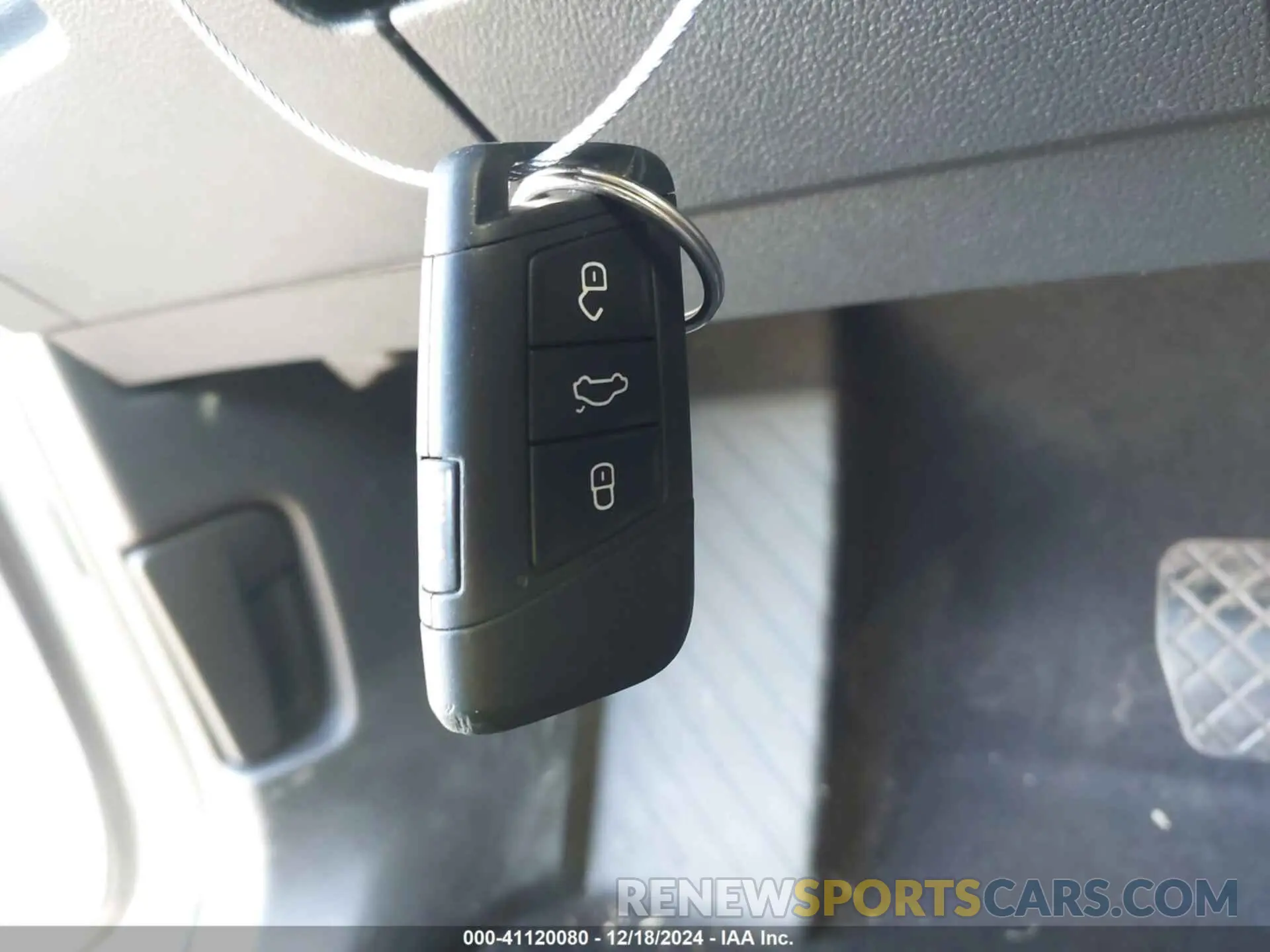 11 fotografías del automóvil dañado 1V2LR2CA0KC548163 VOLKSWAGEN ATLAS 2019