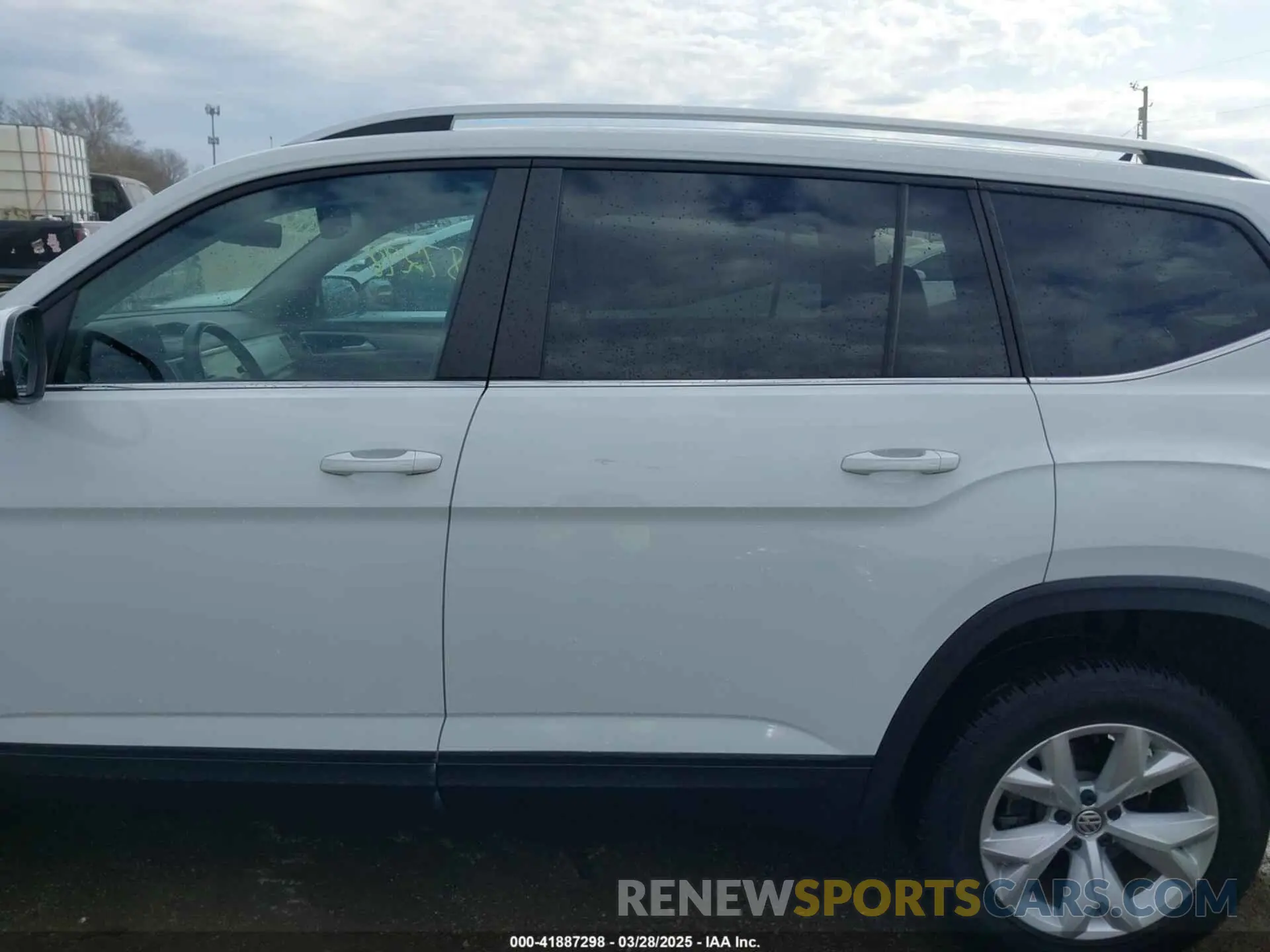 15 fotografías del automóvil dañado 1V2LR2CA3KC543118 VOLKSWAGEN ATLAS 2019