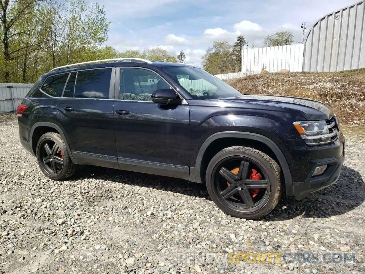 4 fotografías del automóvil dañado 1V2LR2CA3KC574899 VOLKSWAGEN ATLAS 2019
