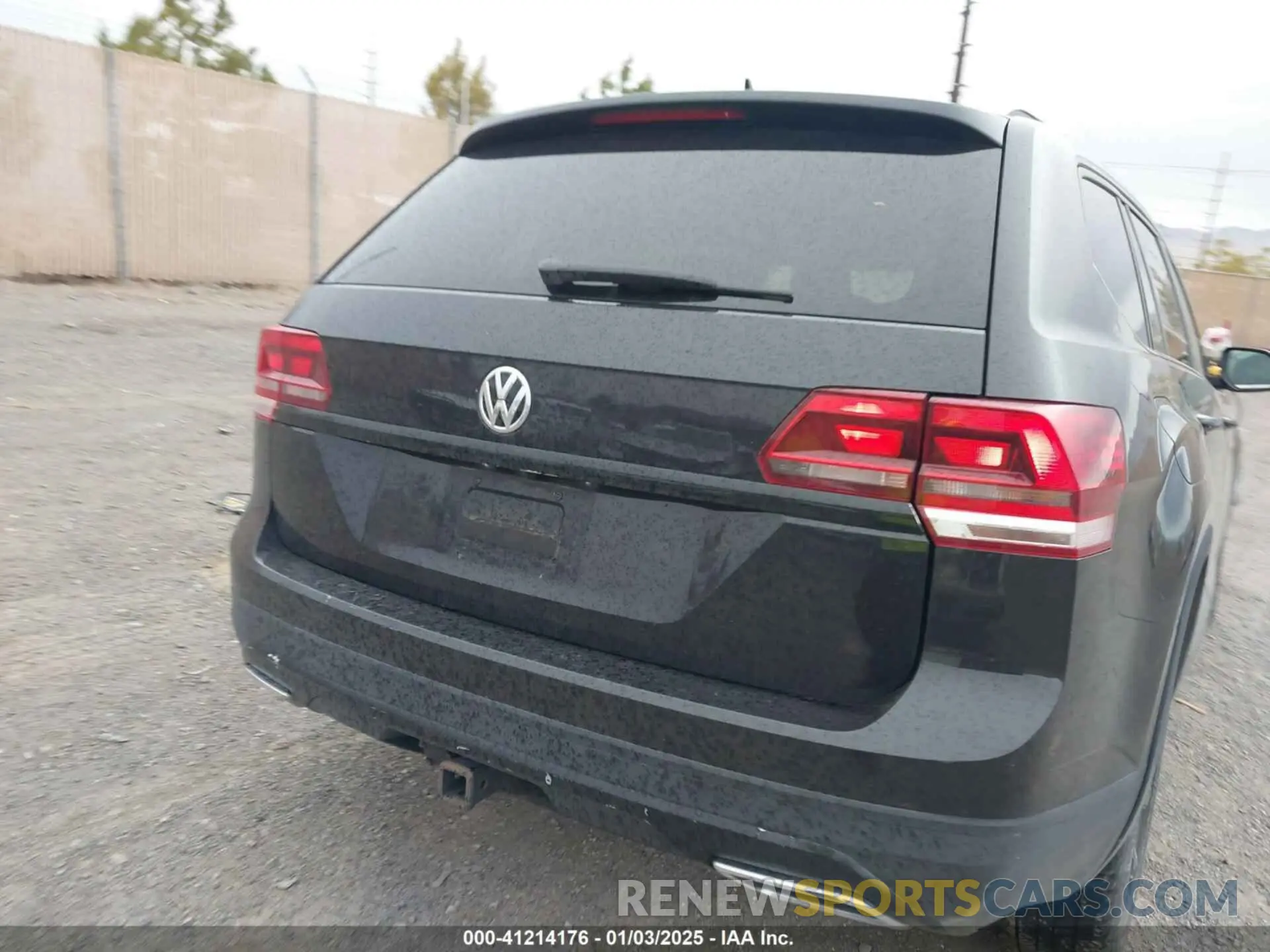 16 fotografías del automóvil dañado 1V2LR2CA9KC540062 VOLKSWAGEN ATLAS 2019