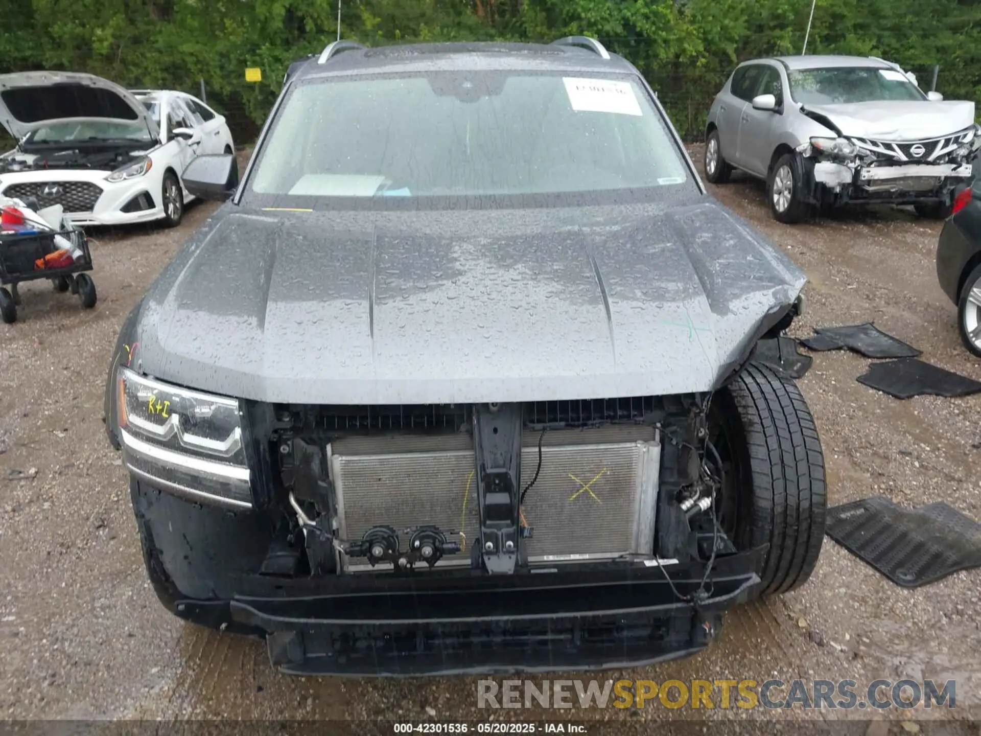 12 fotografías del automóvil dañado 1V2MR2CA1KC615261 VOLKSWAGEN ATLAS 2019