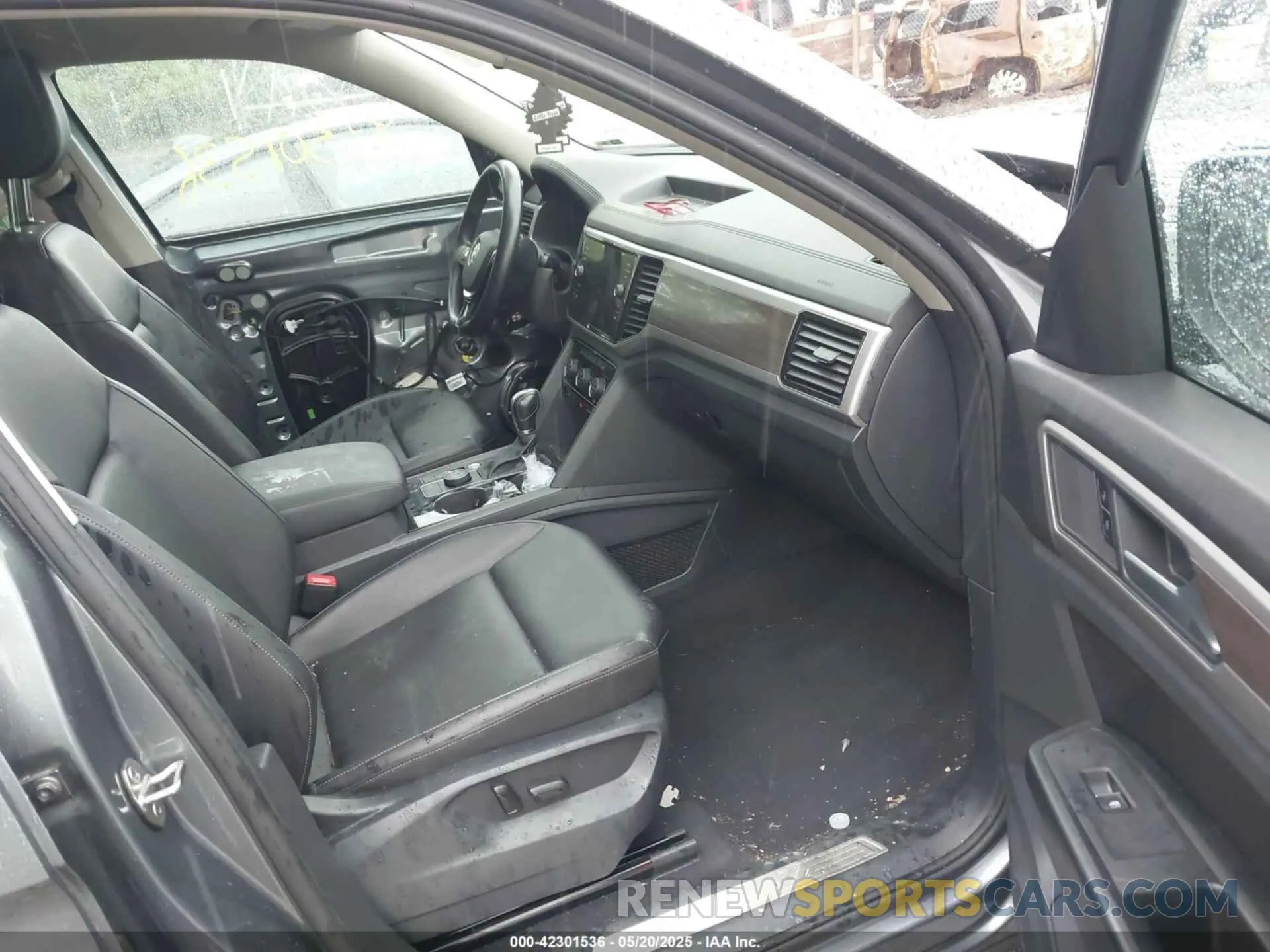 5 fotografías del automóvil dañado 1V2MR2CA1KC615261 VOLKSWAGEN ATLAS 2019