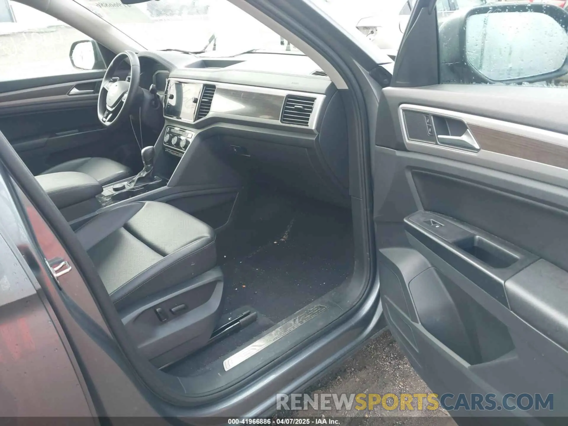 5 fotografías del automóvil dañado 1V2MR2CA5KC610726 VOLKSWAGEN ATLAS 2019