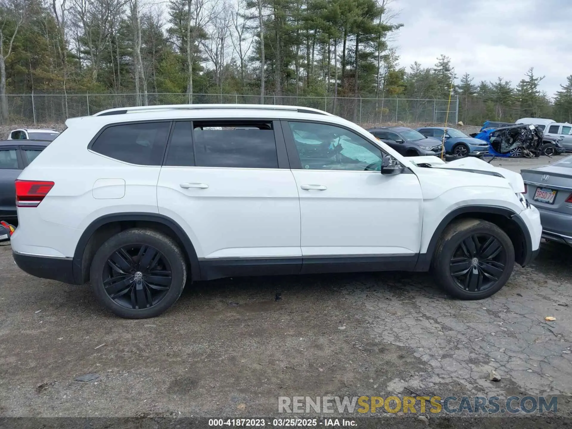 14 fotografías del automóvil dañado 1V2MR2CAXKC594264 VOLKSWAGEN ATLAS 2019