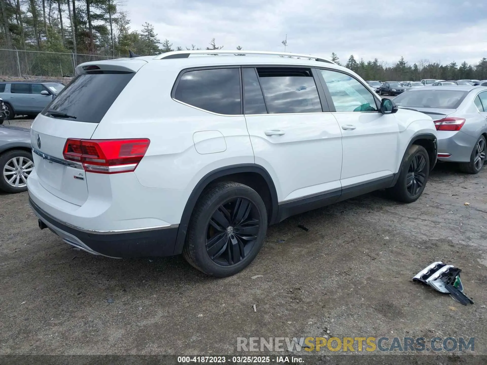 4 fotografías del automóvil dañado 1V2MR2CAXKC594264 VOLKSWAGEN ATLAS 2019
