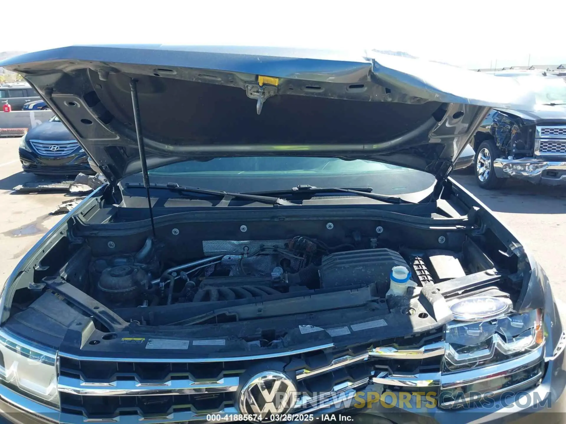 10 fotografías del automóvil dañado 1V2NR2CA1KC560590 VOLKSWAGEN ATLAS 2019