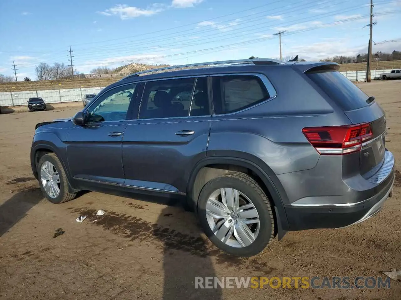 2 fotografías del automóvil dañado 1V2NR2CA4KC550880 VOLKSWAGEN ATLAS 2019