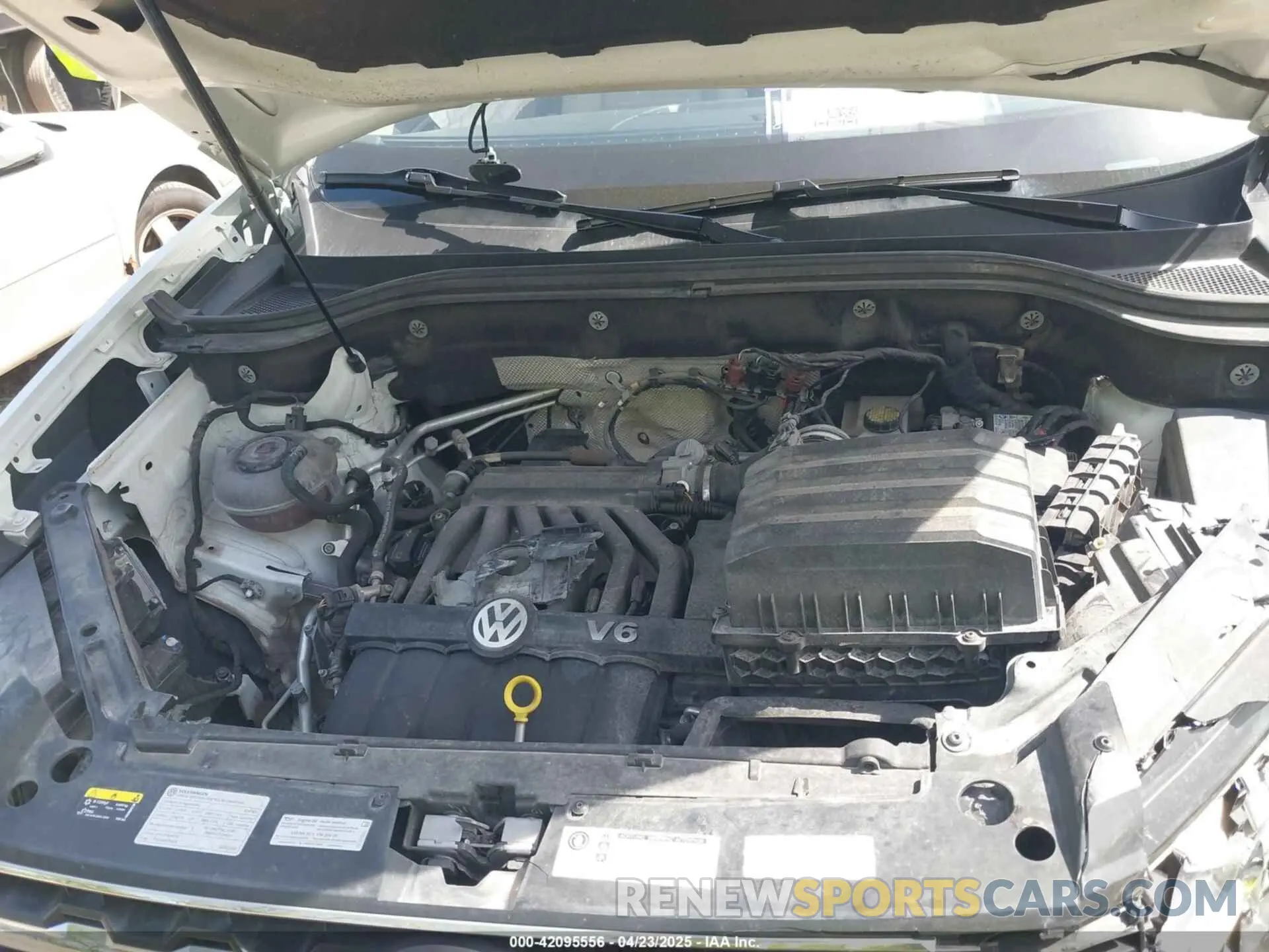 10 fotografías del automóvil dañado 1V2NR2CA4KC612472 VOLKSWAGEN ATLAS 2019