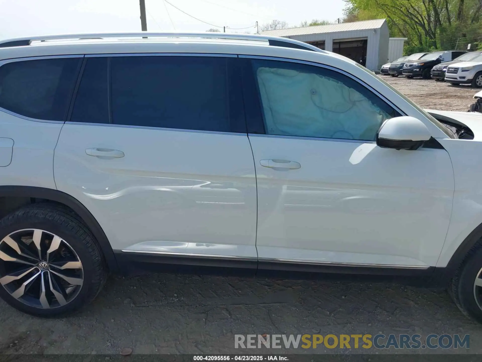 13 fotografías del automóvil dañado 1V2NR2CA4KC612472 VOLKSWAGEN ATLAS 2019
