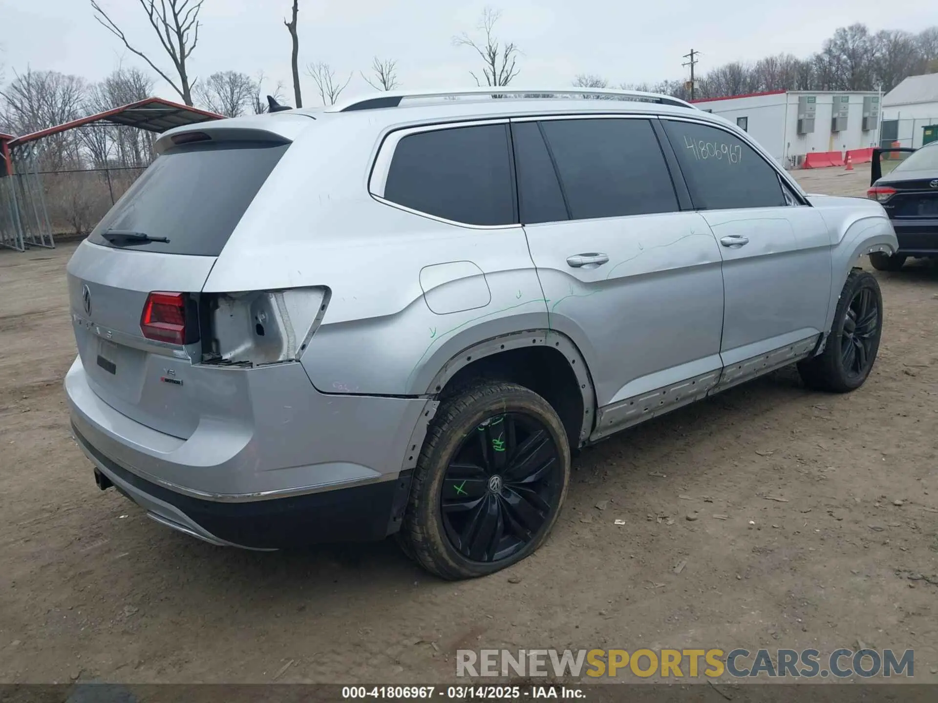 4 fotografías del automóvil dañado 1V2NR2CA5KC507911 VOLKSWAGEN ATLAS 2019