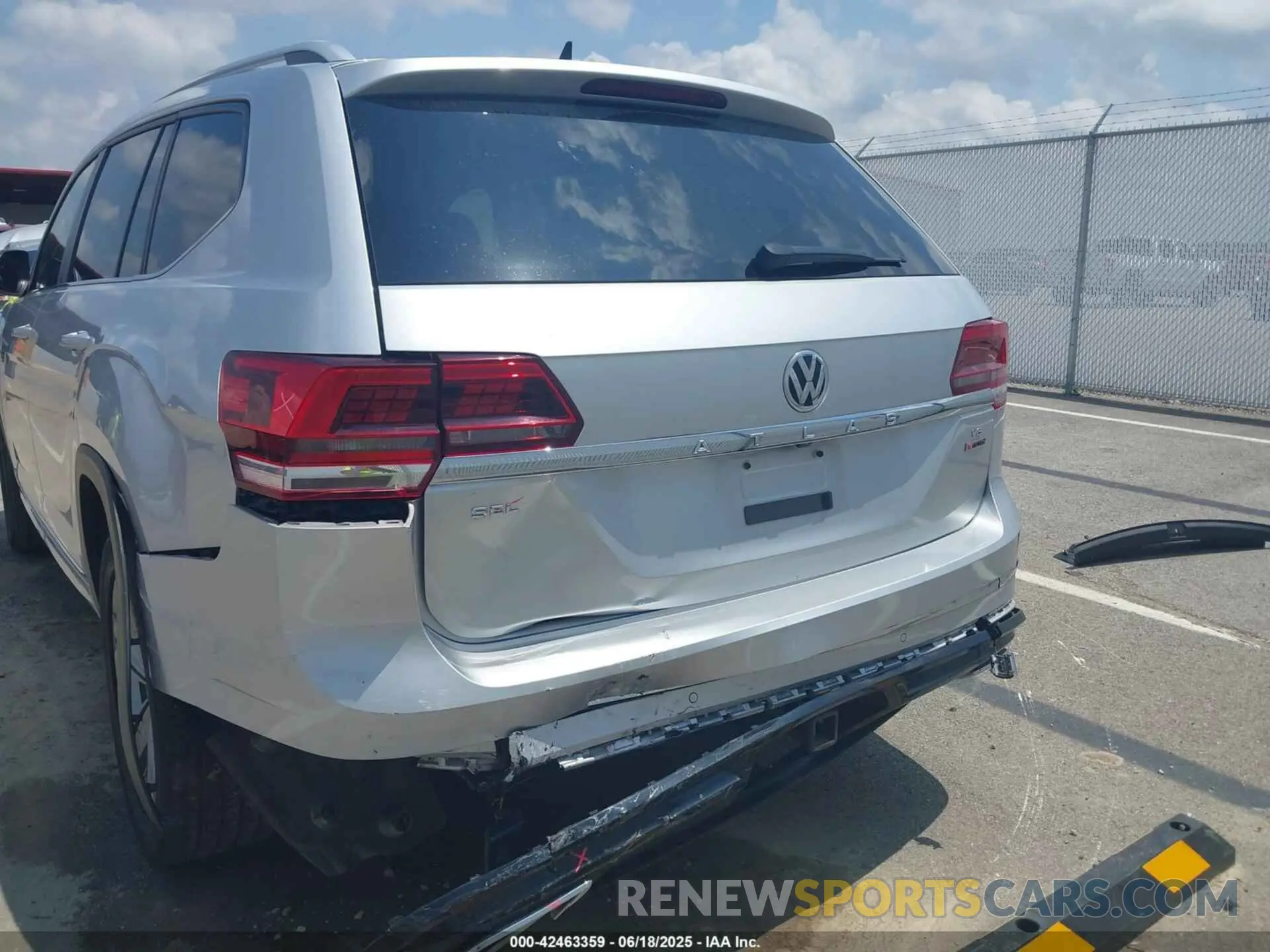 6 fotografías del automóvil dañado 1V2RR2CA1KC536548 VOLKSWAGEN ATLAS 2019