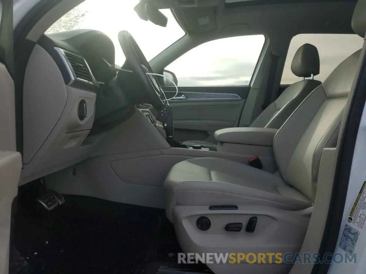 7 fotografías del automóvil dañado 1V2RR2CA6KC556679 VOLKSWAGEN ATLAS 2019