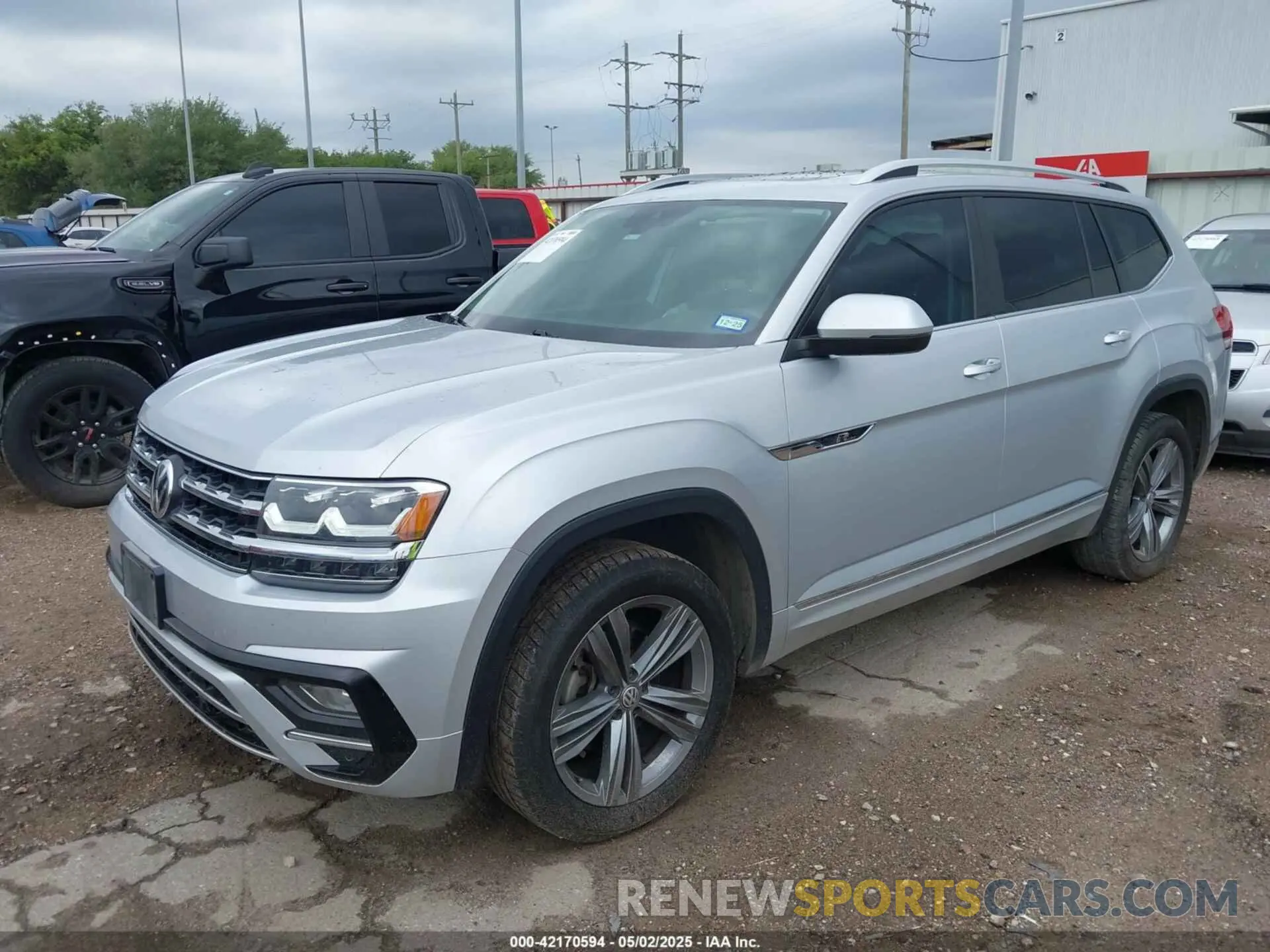 2 fotografías del automóvil dañado 1V2SR2CAXKC618621 VOLKSWAGEN ATLAS 2019