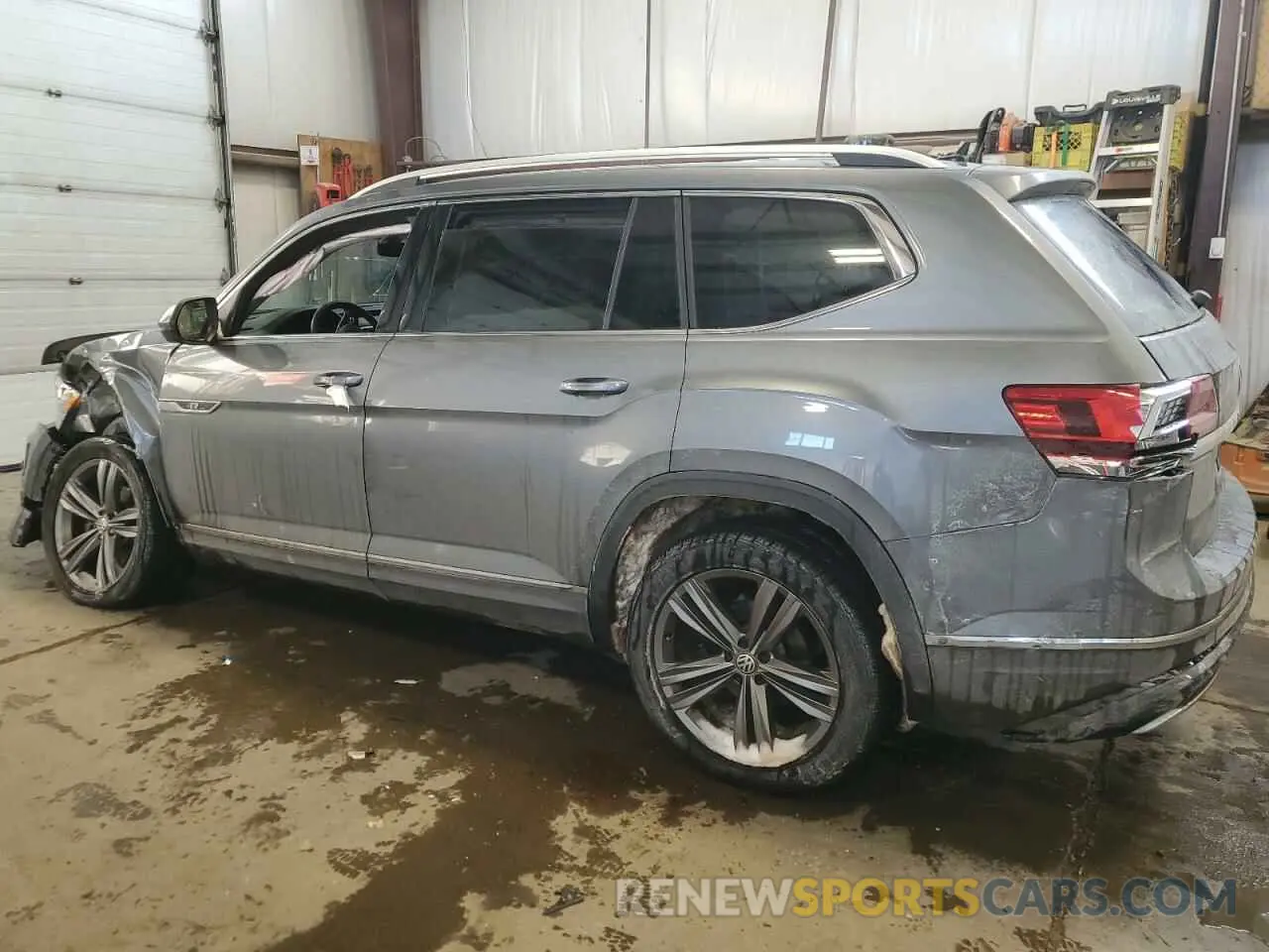 2 fotografías del automóvil dañado 1V2TR2CA0KC565965 VOLKSWAGEN ATLAS 2019