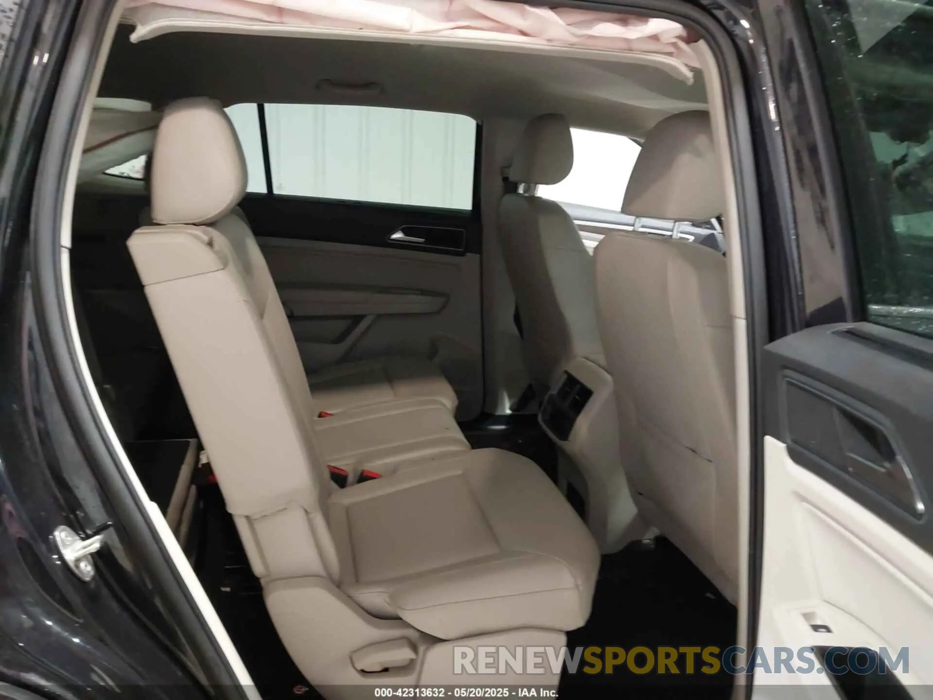 8 fotografías del automóvil dañado 1V2UR2CA0KC506192 VOLKSWAGEN ATLAS 2019