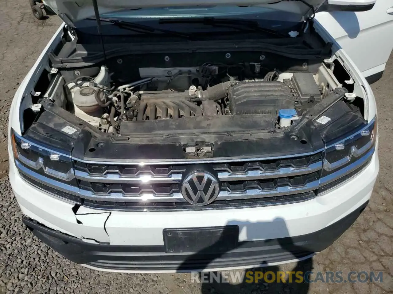 14 fotografías del automóvil dañado 1V2UR2CA1KC510302 VOLKSWAGEN ATLAS 2019