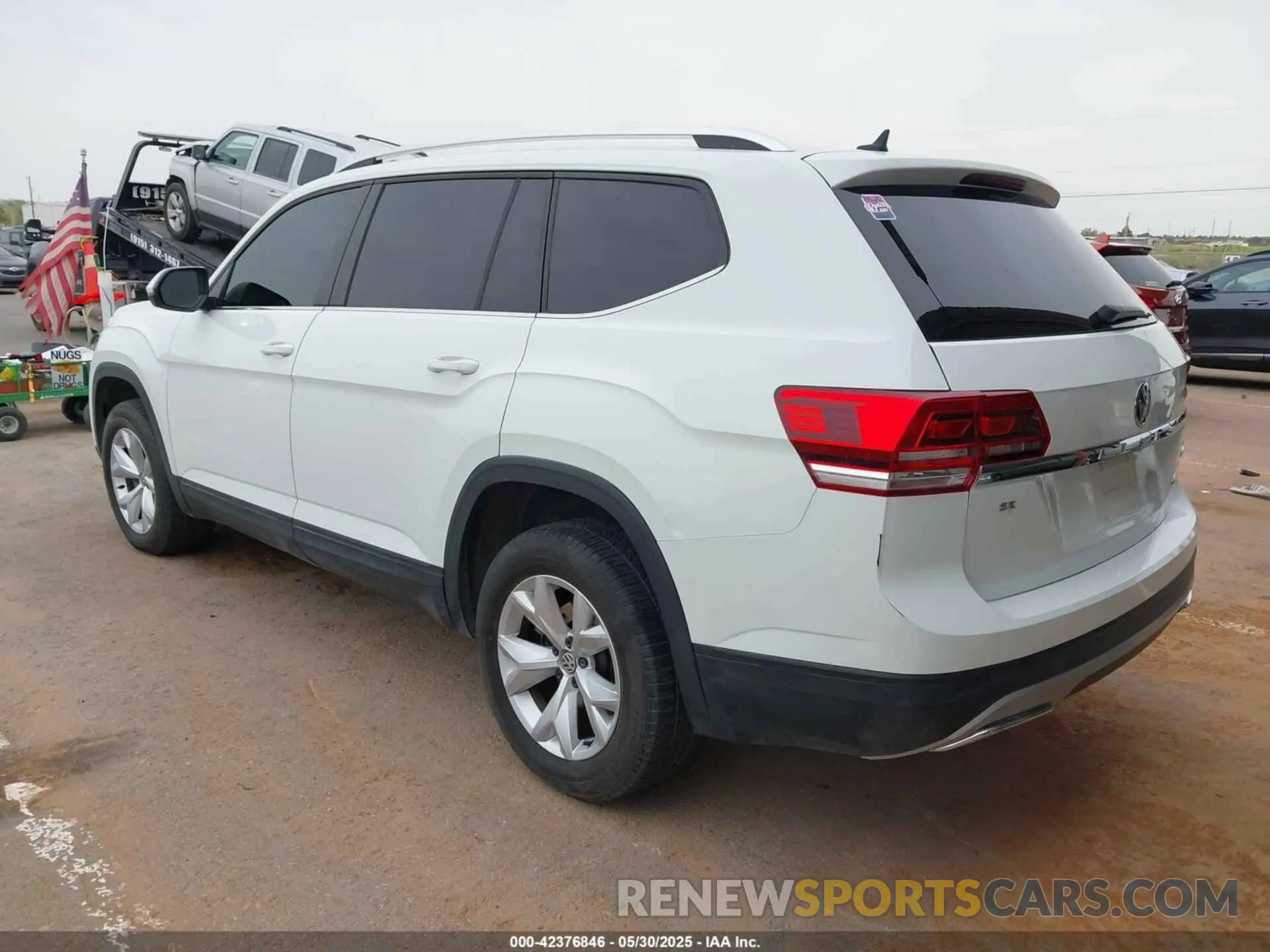 3 fotografías del automóvil dañado 1V2UR2CA1KC547608 VOLKSWAGEN ATLAS 2019