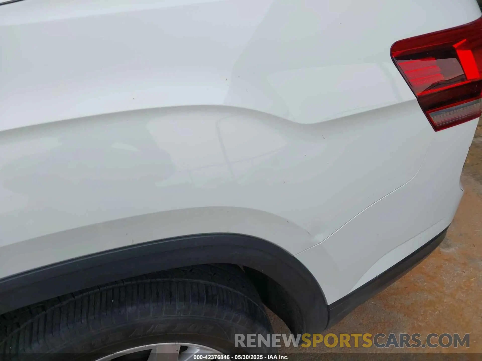 6 fotografías del automóvil dañado 1V2UR2CA1KC547608 VOLKSWAGEN ATLAS 2019