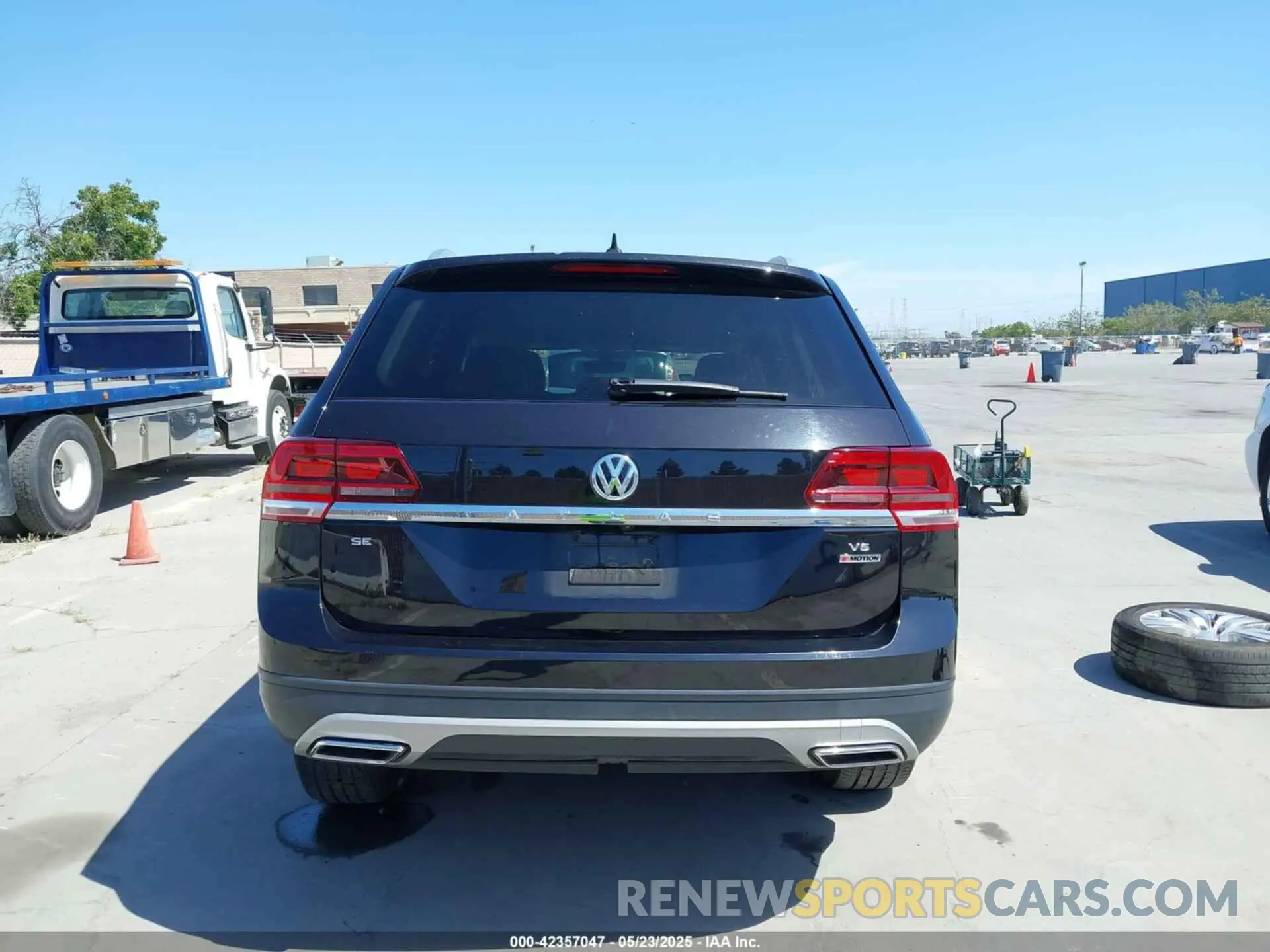 16 fotografías del automóvil dañado 1V2UR2CA2KC528291 VOLKSWAGEN ATLAS 2019